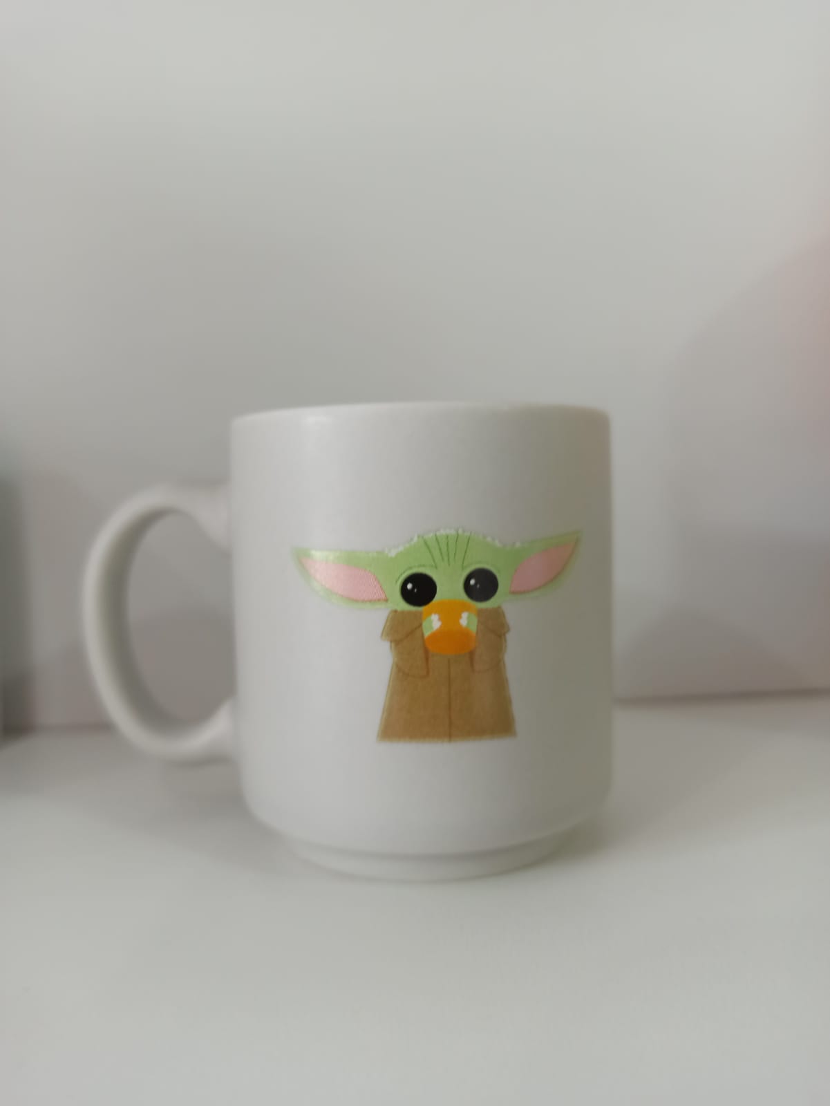 Mini Caneca Café Expresso Baby Yoda Grogu Empilhável Porcelana 100ML Oficial Star Wars Mandaloriano - Zona Criativa