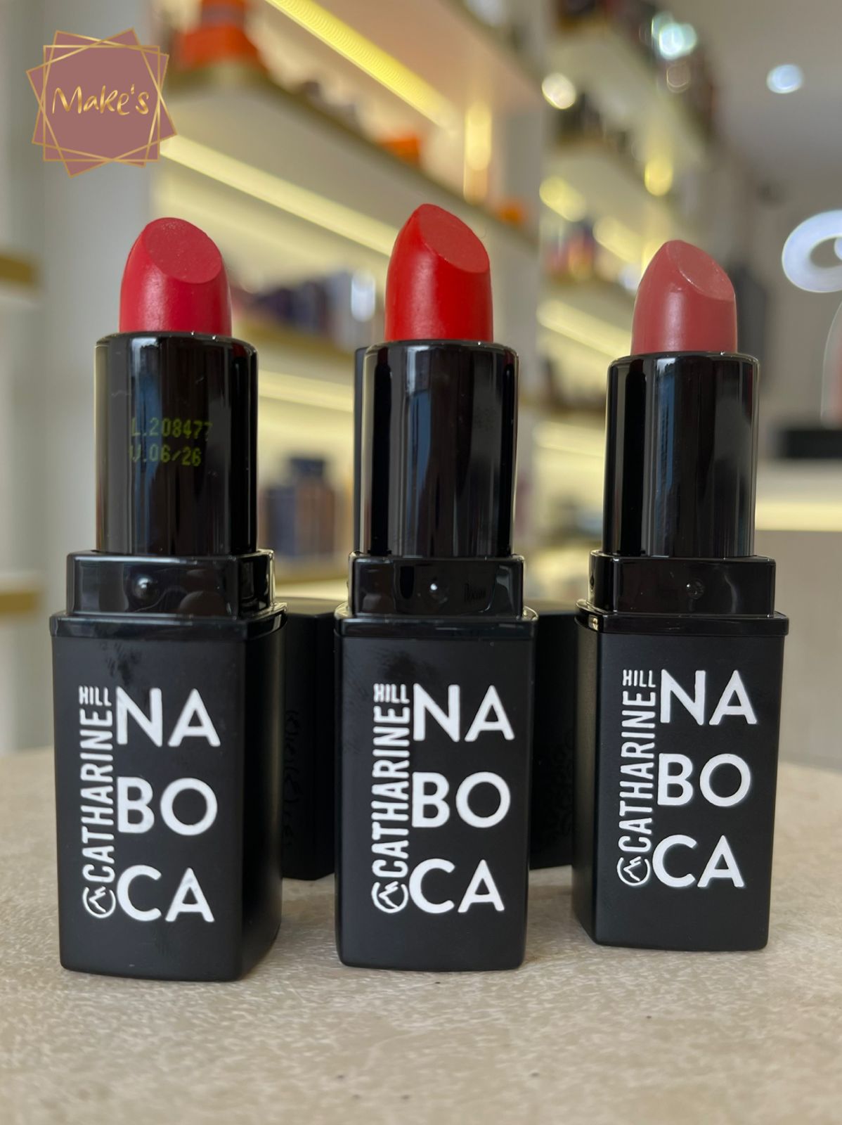 Batom Na Boca - Catharine Hill