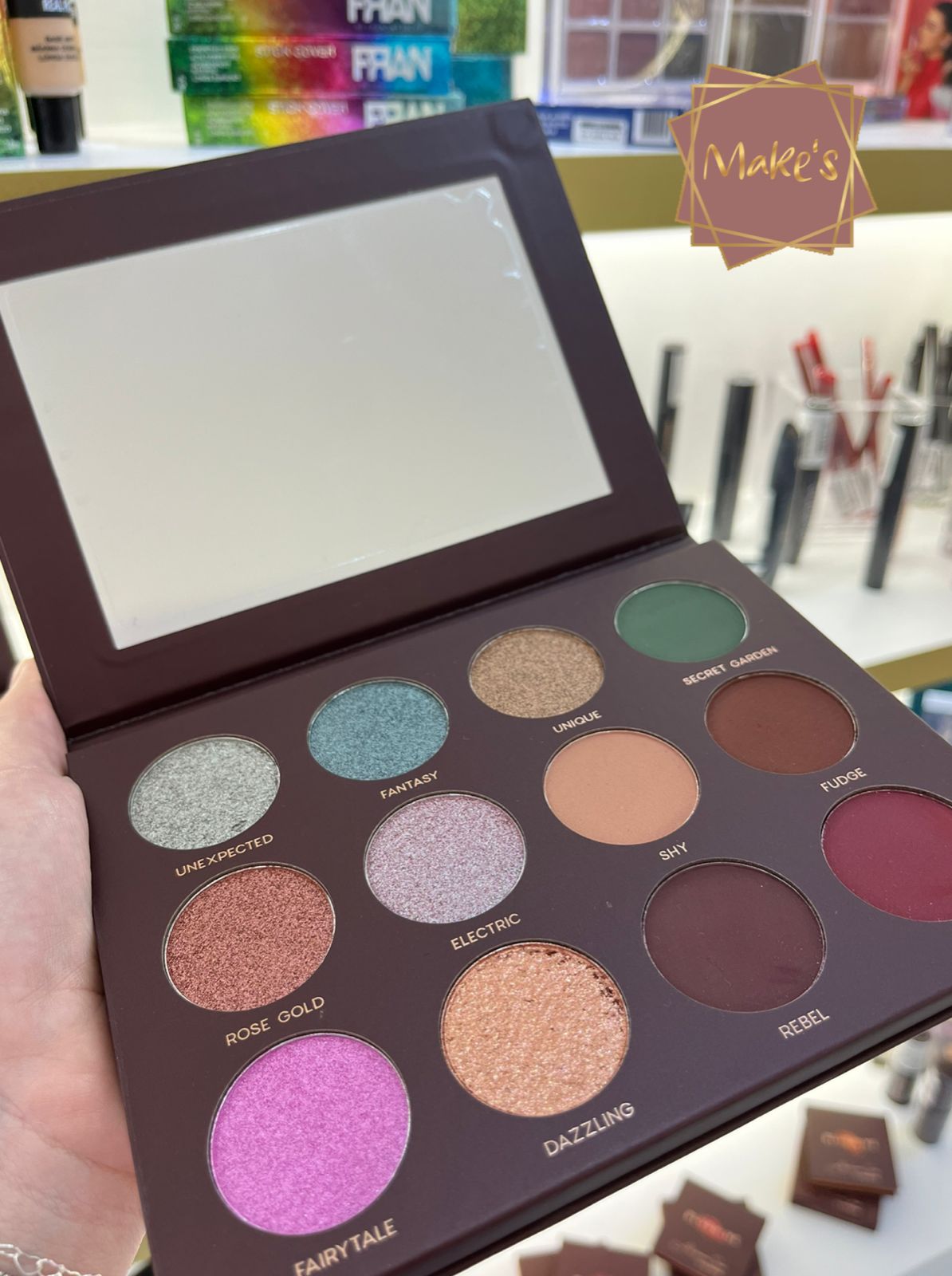 Paleta de Sombras 12 Shades - Mari Saad