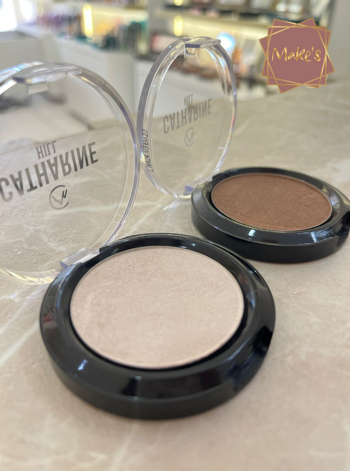 Iluminador Compacto - Catharine Hill