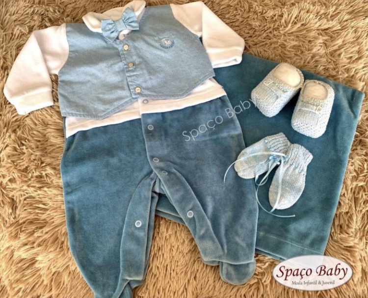 Saída maternidade em plush com gravata