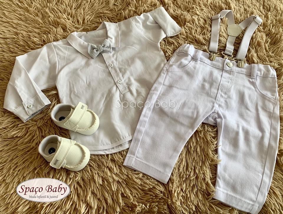 Conjunto com gravata borboleta