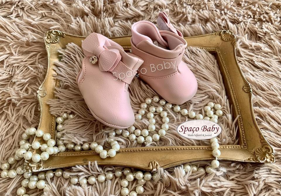 Bota laço rosa perolizado