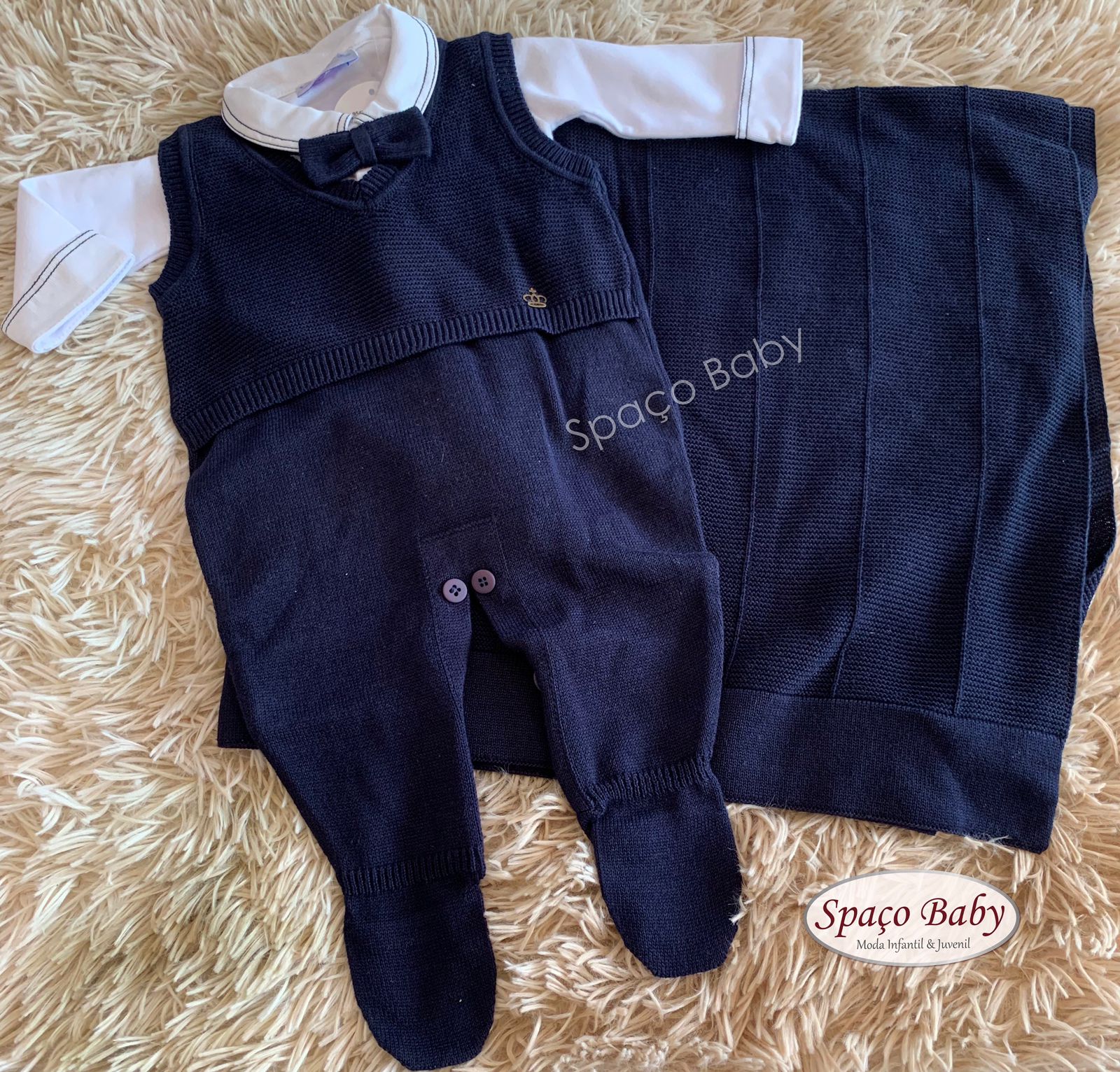 Saída maternidade marinho com gravata em linho