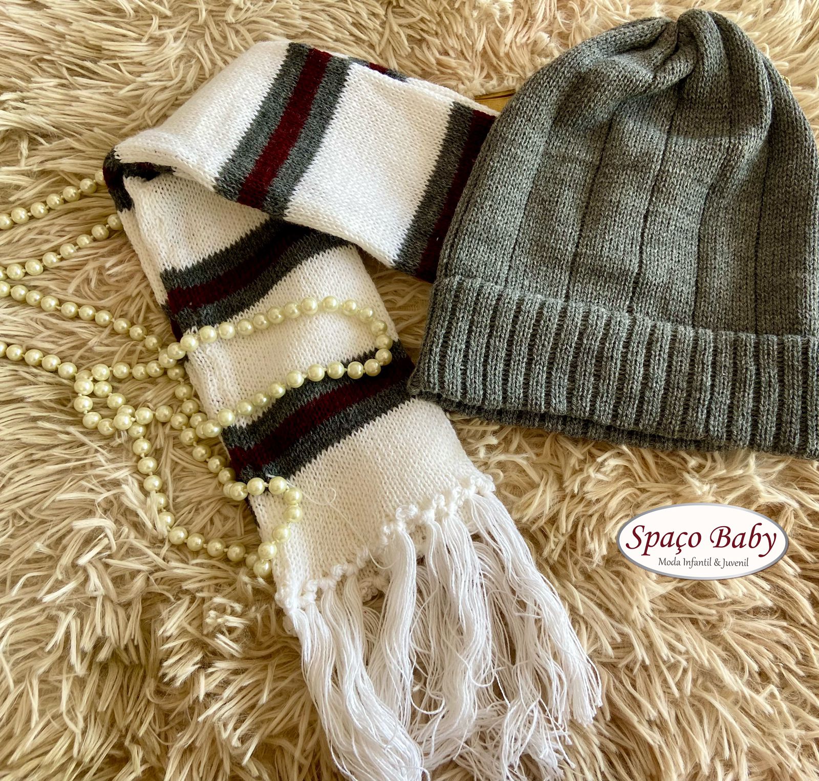 Kit touca e cachecol cinza e branco