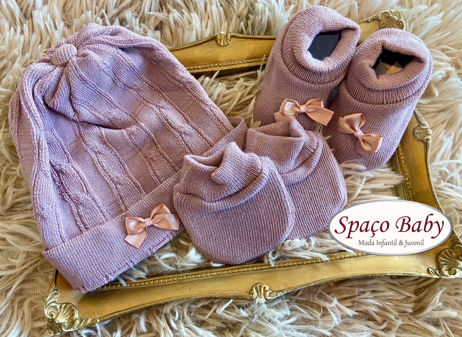 Kit touca, luva e sapatinho