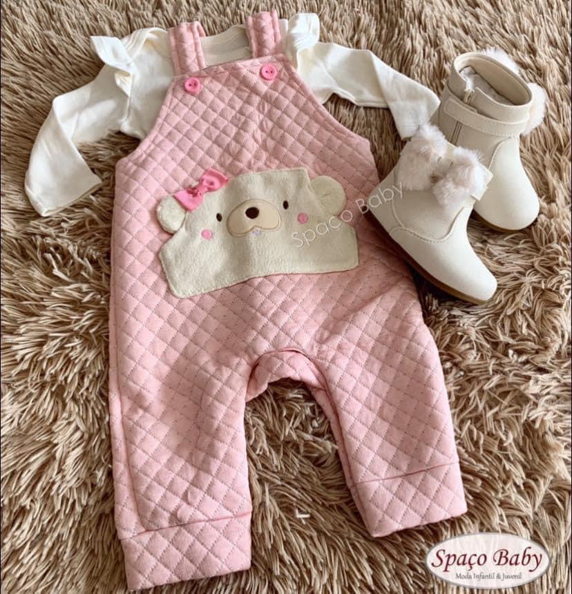 Conjunto blusa com jardineira ursinha