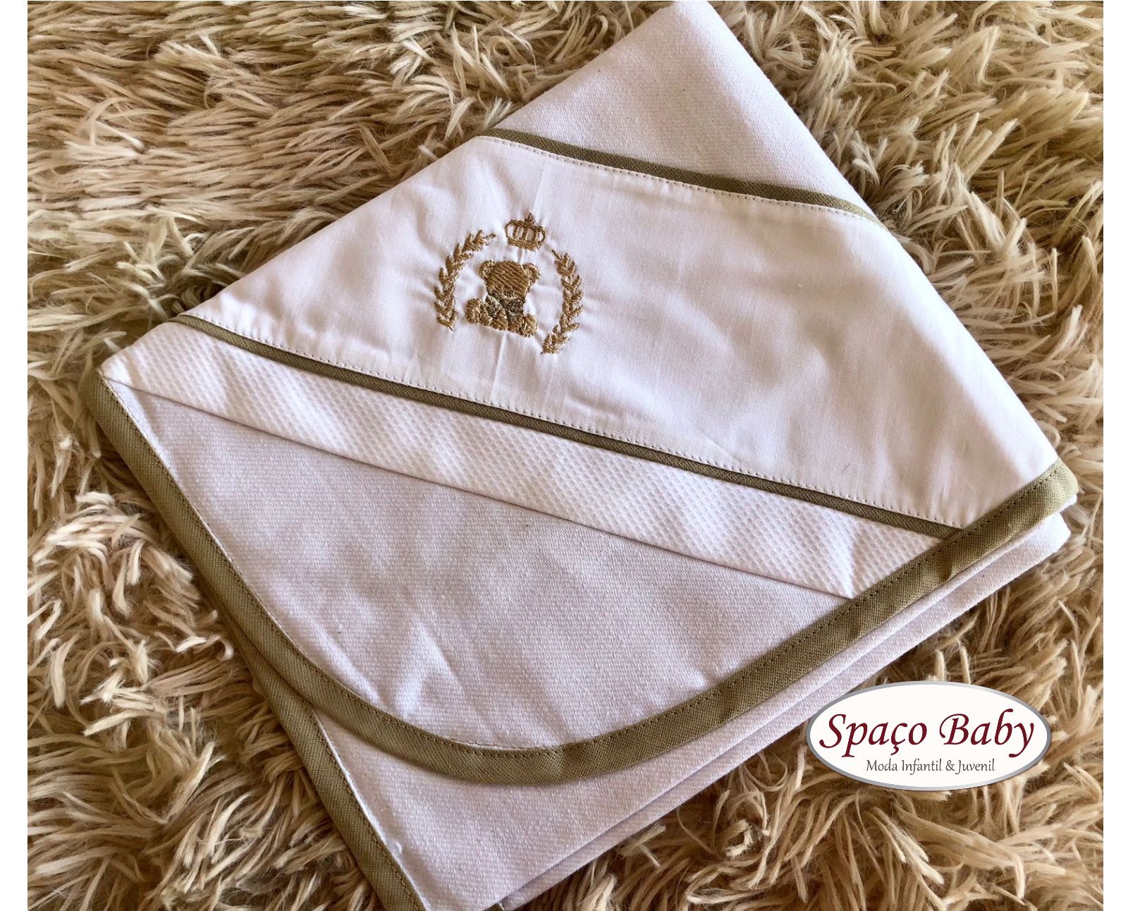 Cueiro flanelado bordado