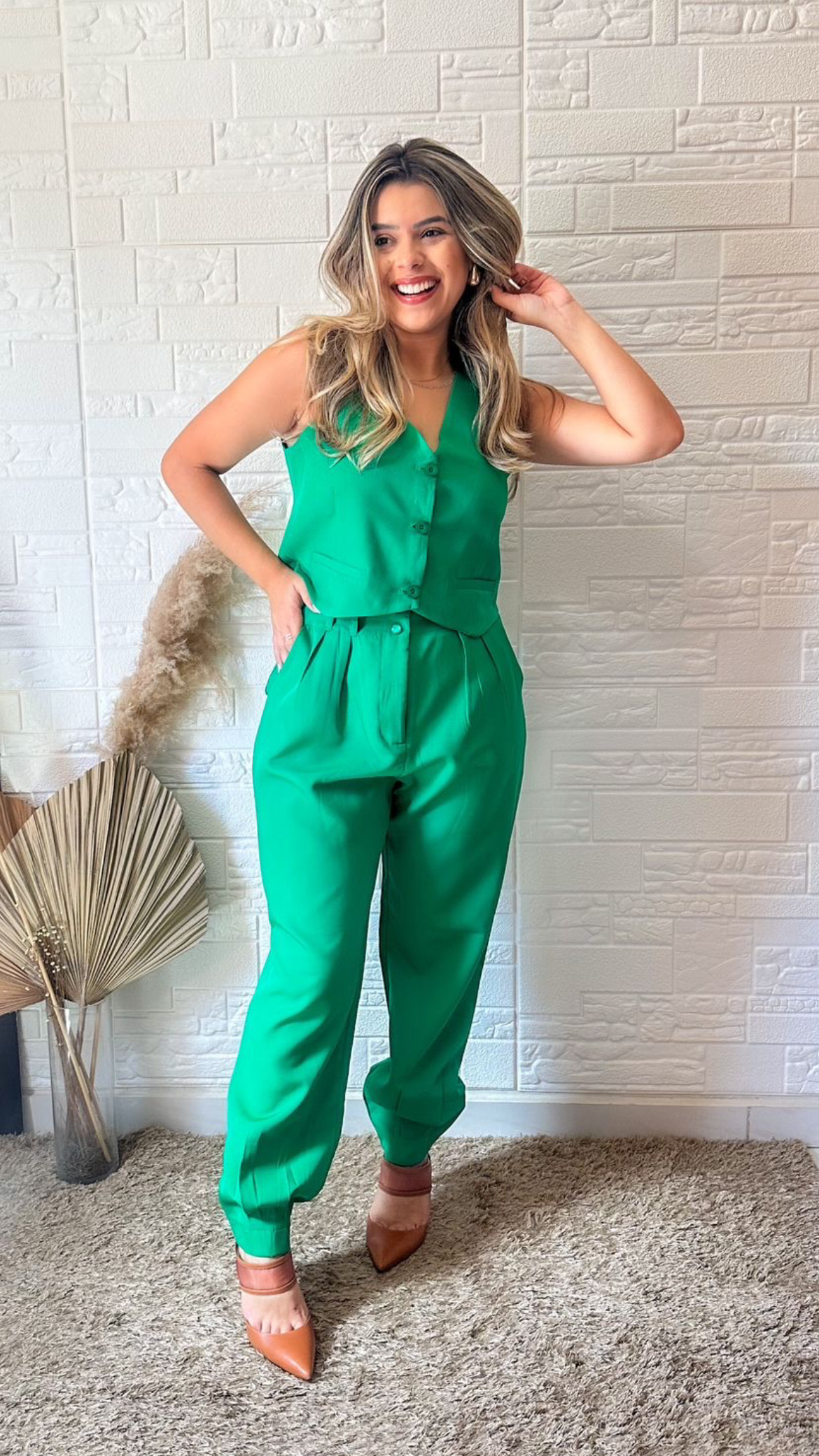 Colete Curto em Alfaiataria com Lapela – ACTBJ | Ref. 0333