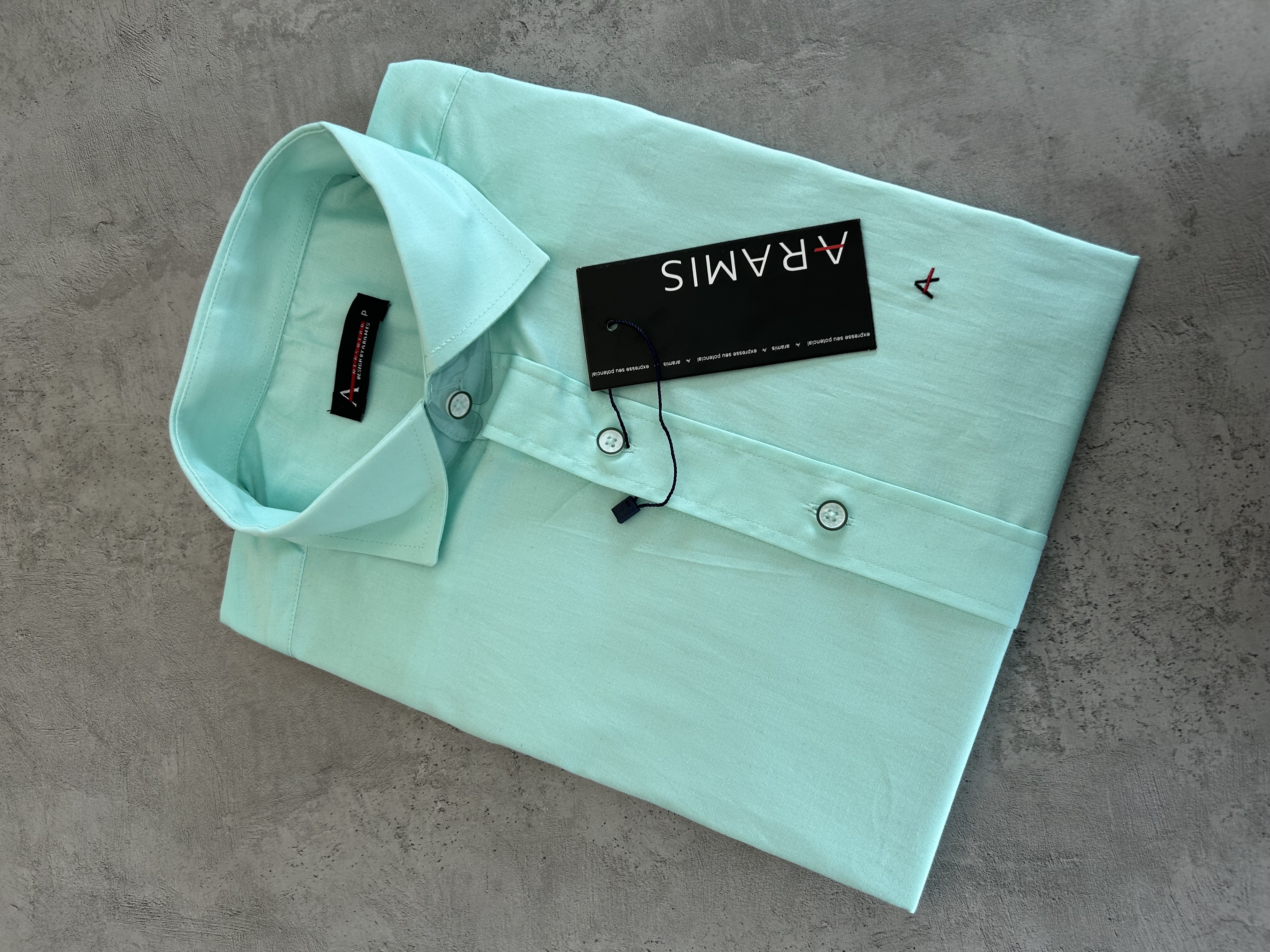 CAMISA SOCIAL MANGA CURTA ARAMIS