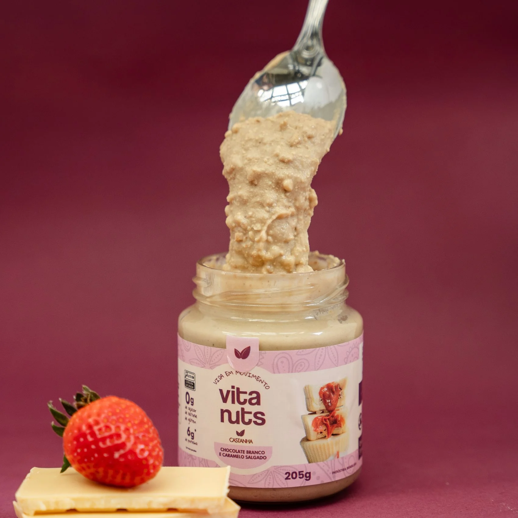 PASTA DE CASTANHA SABOR CHOCOLATE BRANCO VITANUTS 205G