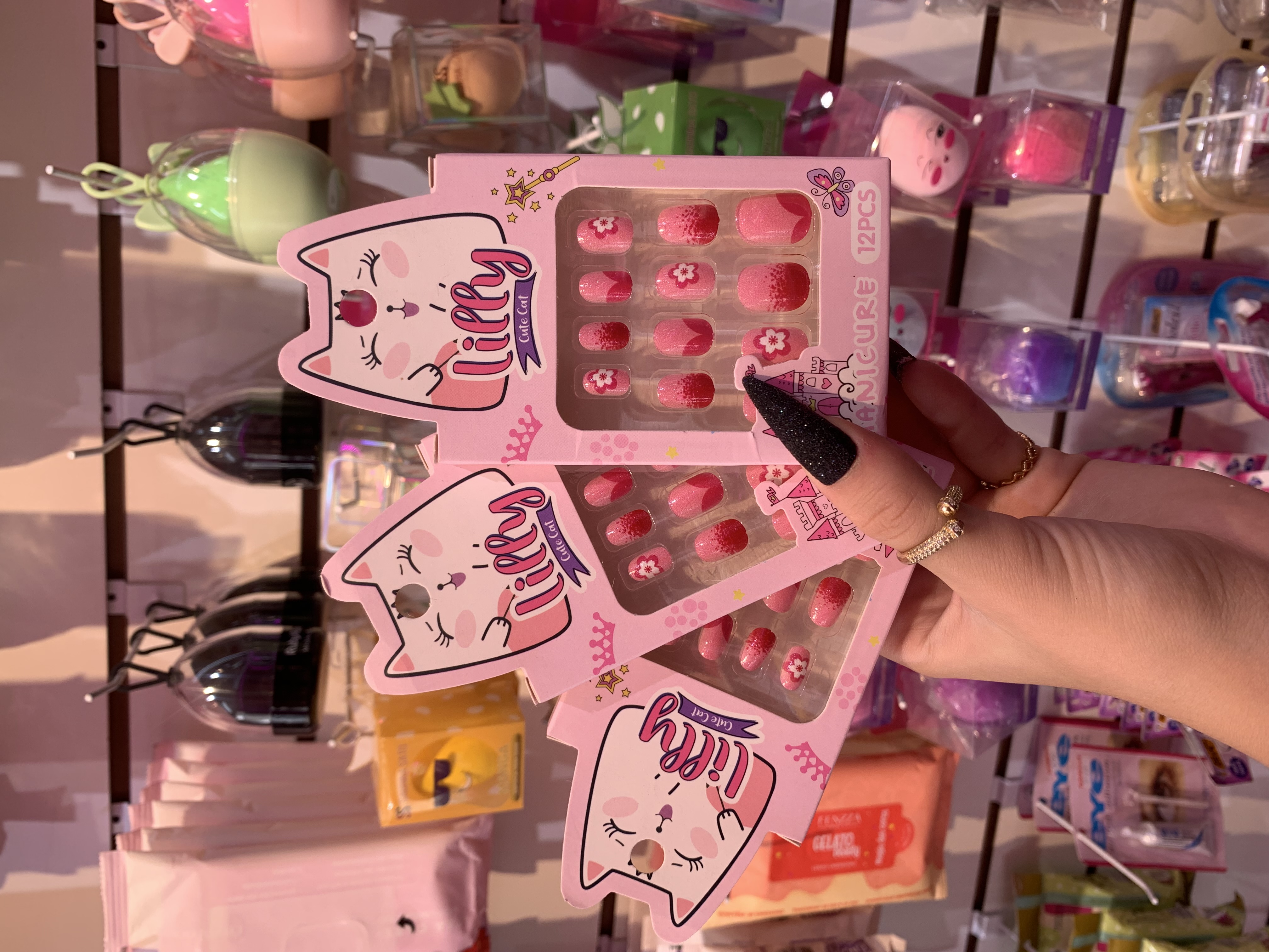 Unha postiça infantil