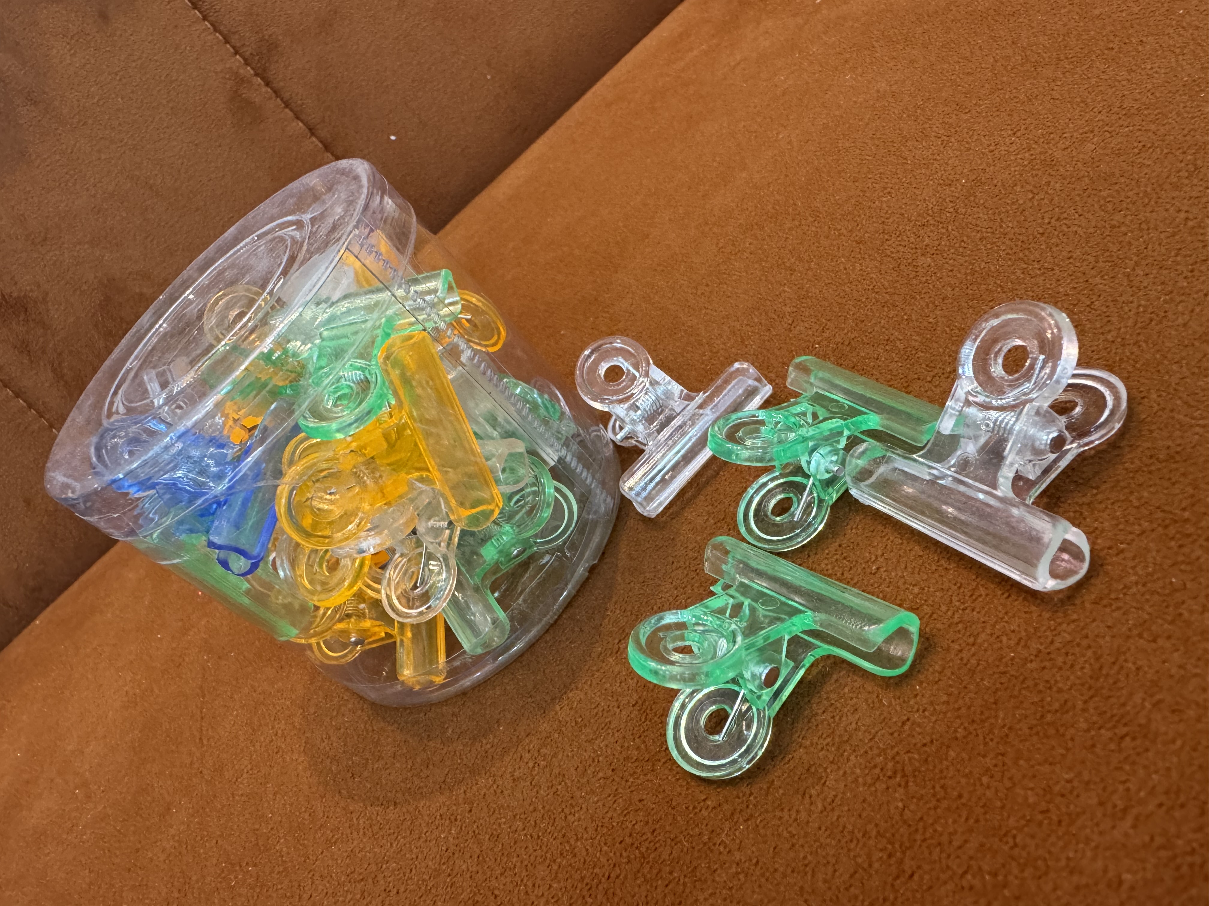 Kit 24 presilhas de acrílico média