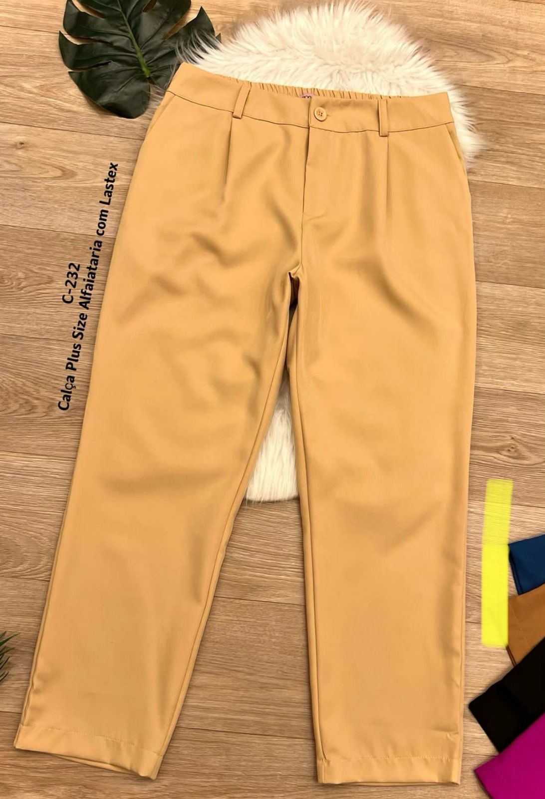 Calça plus com elástico