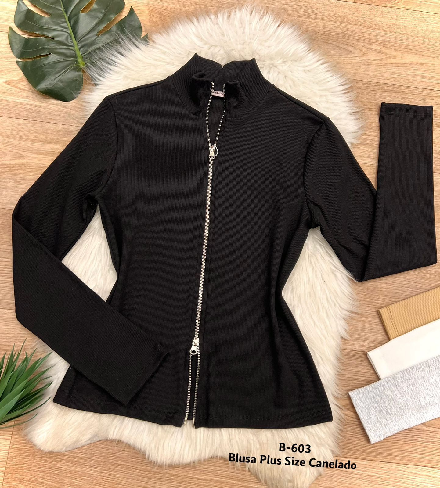 Blusa de manga longa canelada