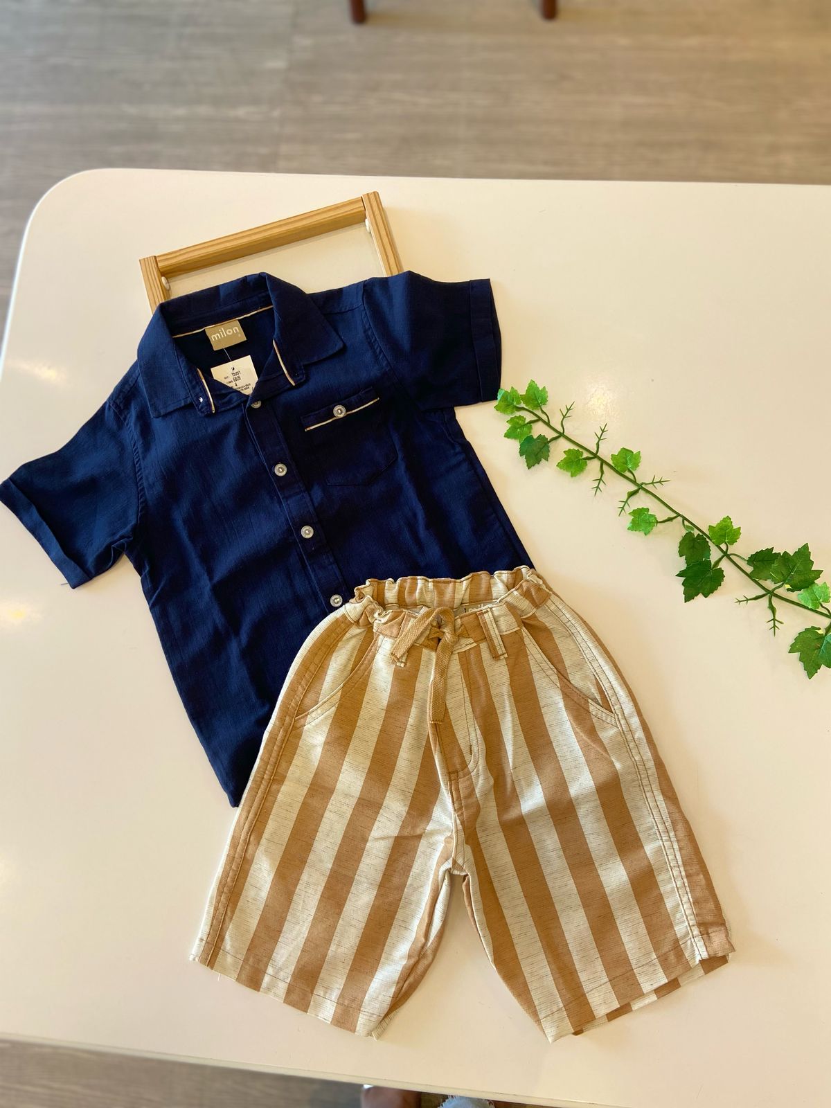 Conjunto azul listrado