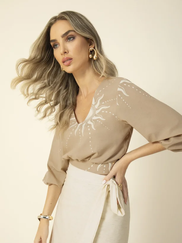 Conjunto estampado com saia