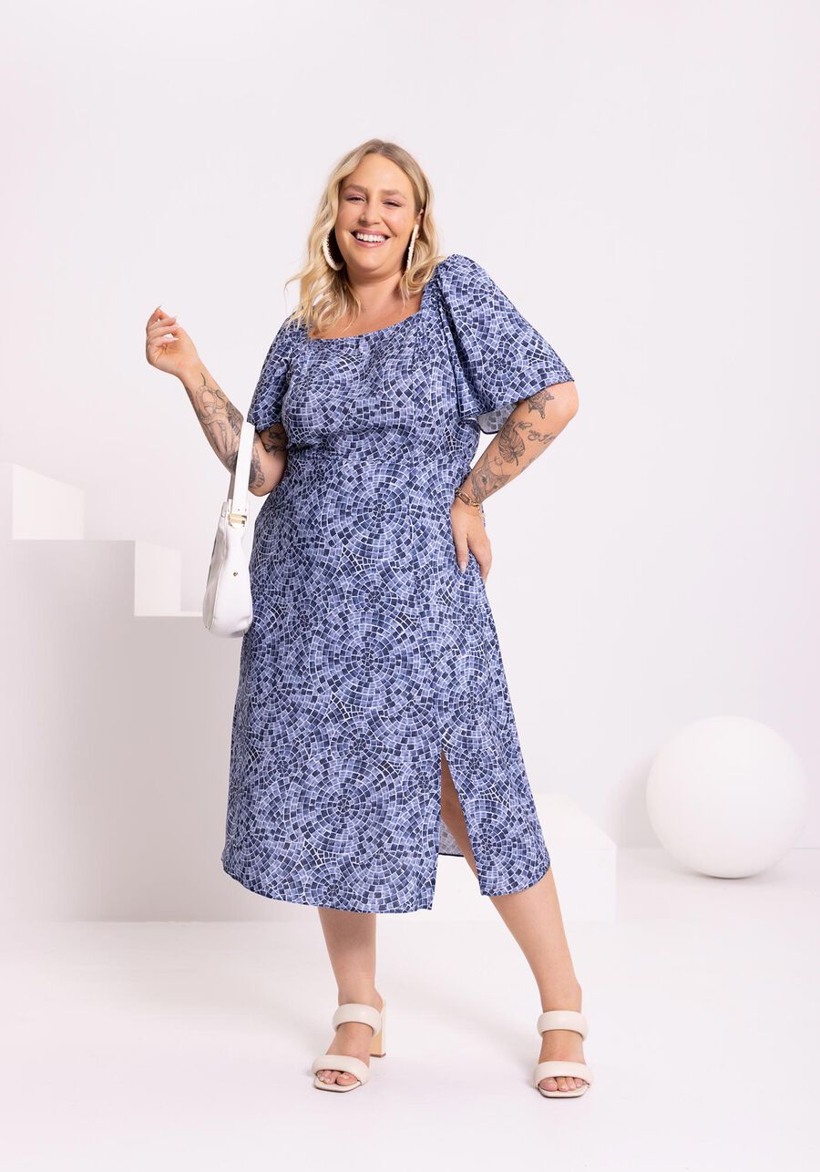 Vestido Midi Estampado Com Manga Flare E Decote Reto