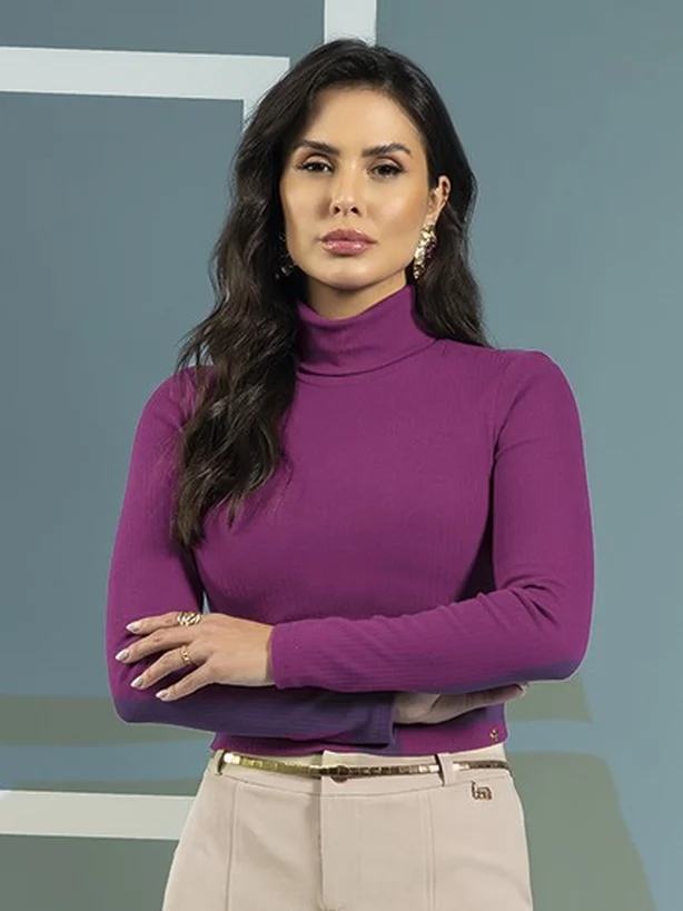 Blusa Feminina Em Canelado Básica