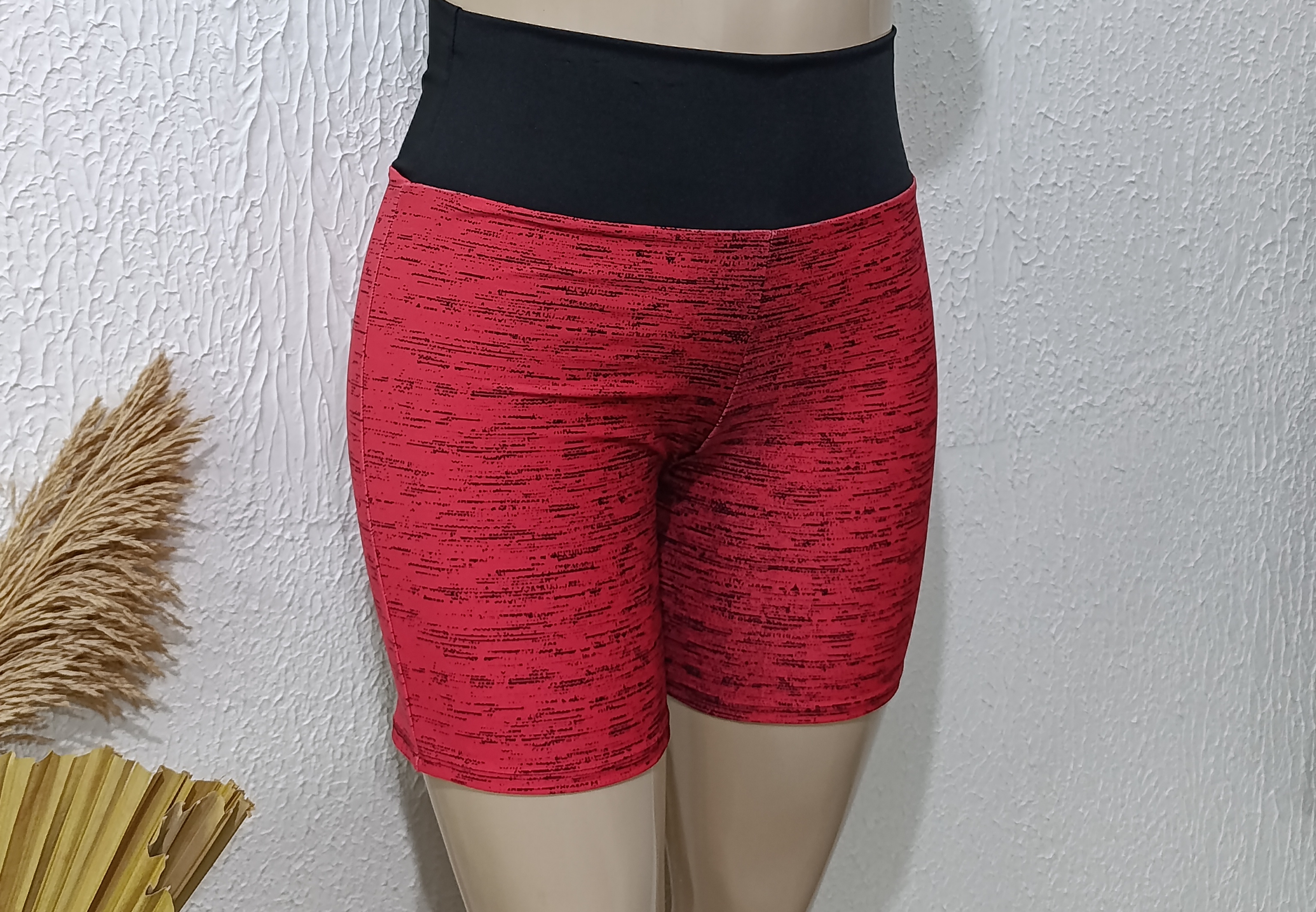 Short G3 empina bumbum