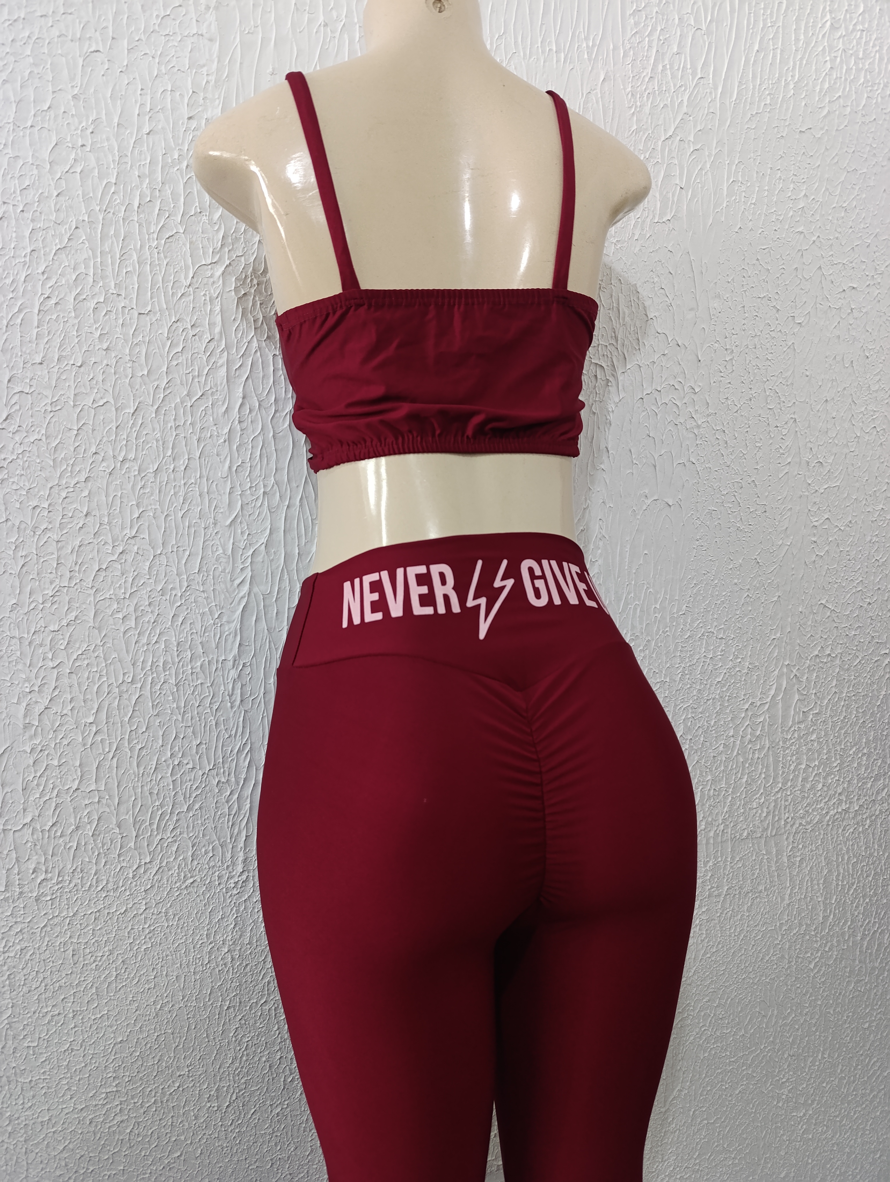 Conjunto de Calça M Empina/VINHO PROMOÇÃO