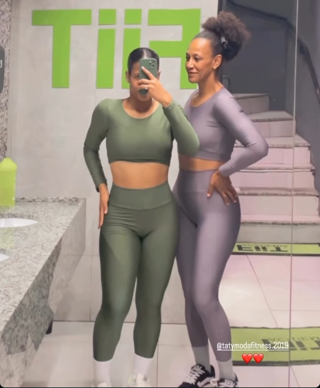 Conjunto de Calça M VERIFICAR CORES