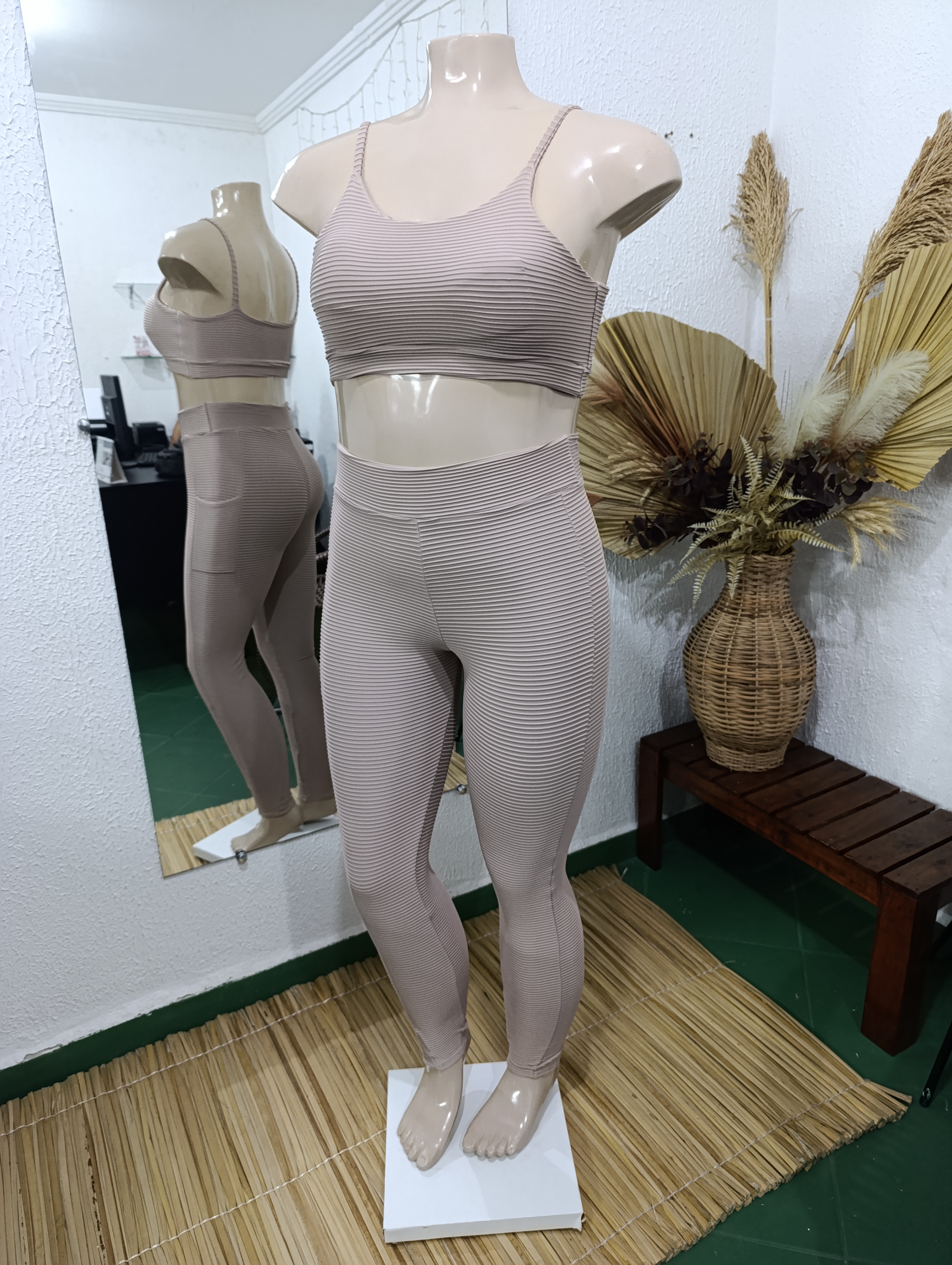 Conjunto de Calça GG Poliamida canelado PROMOÇÃO