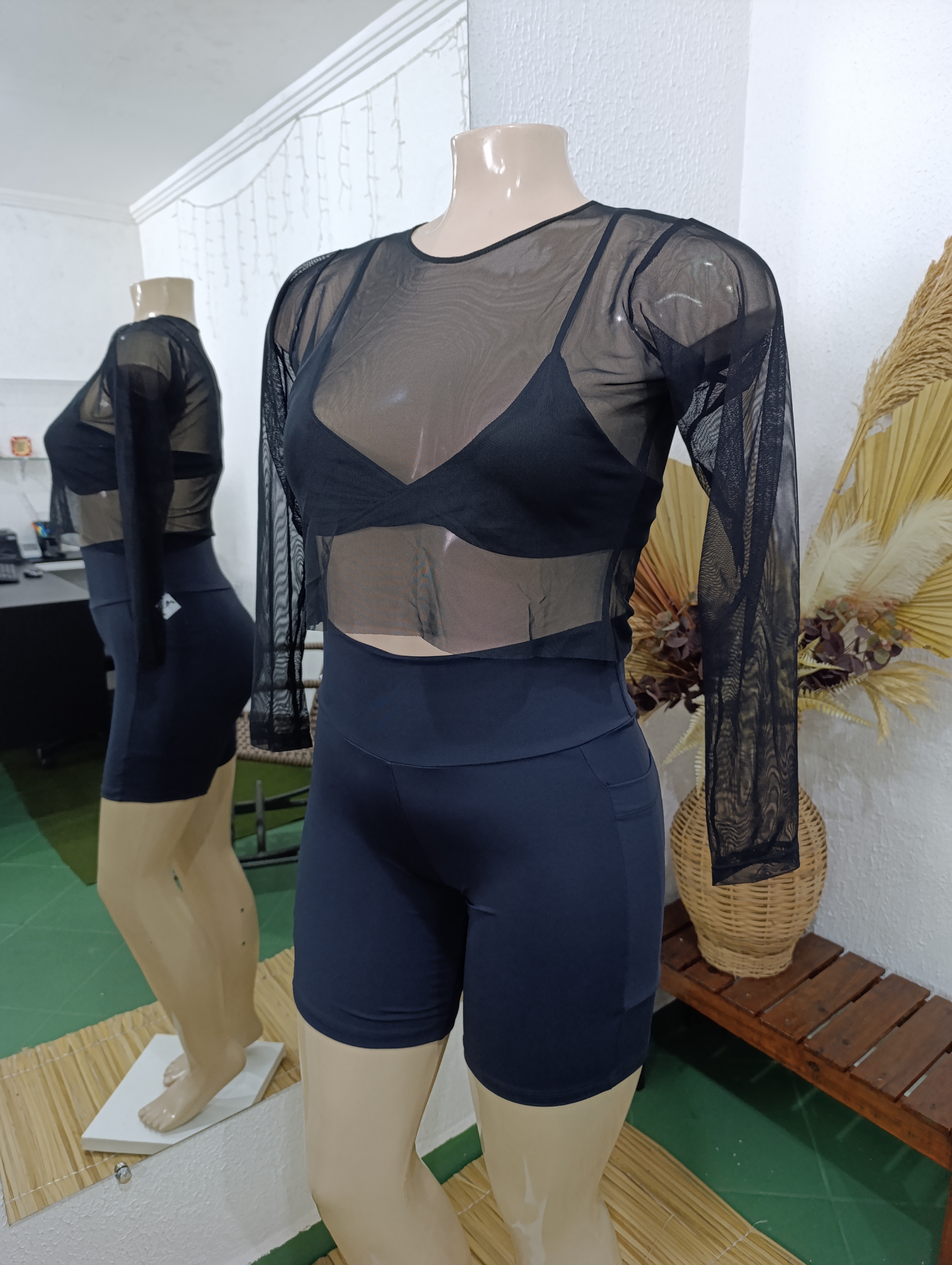 Casaquinho G Cropped tule manda longa PRETO