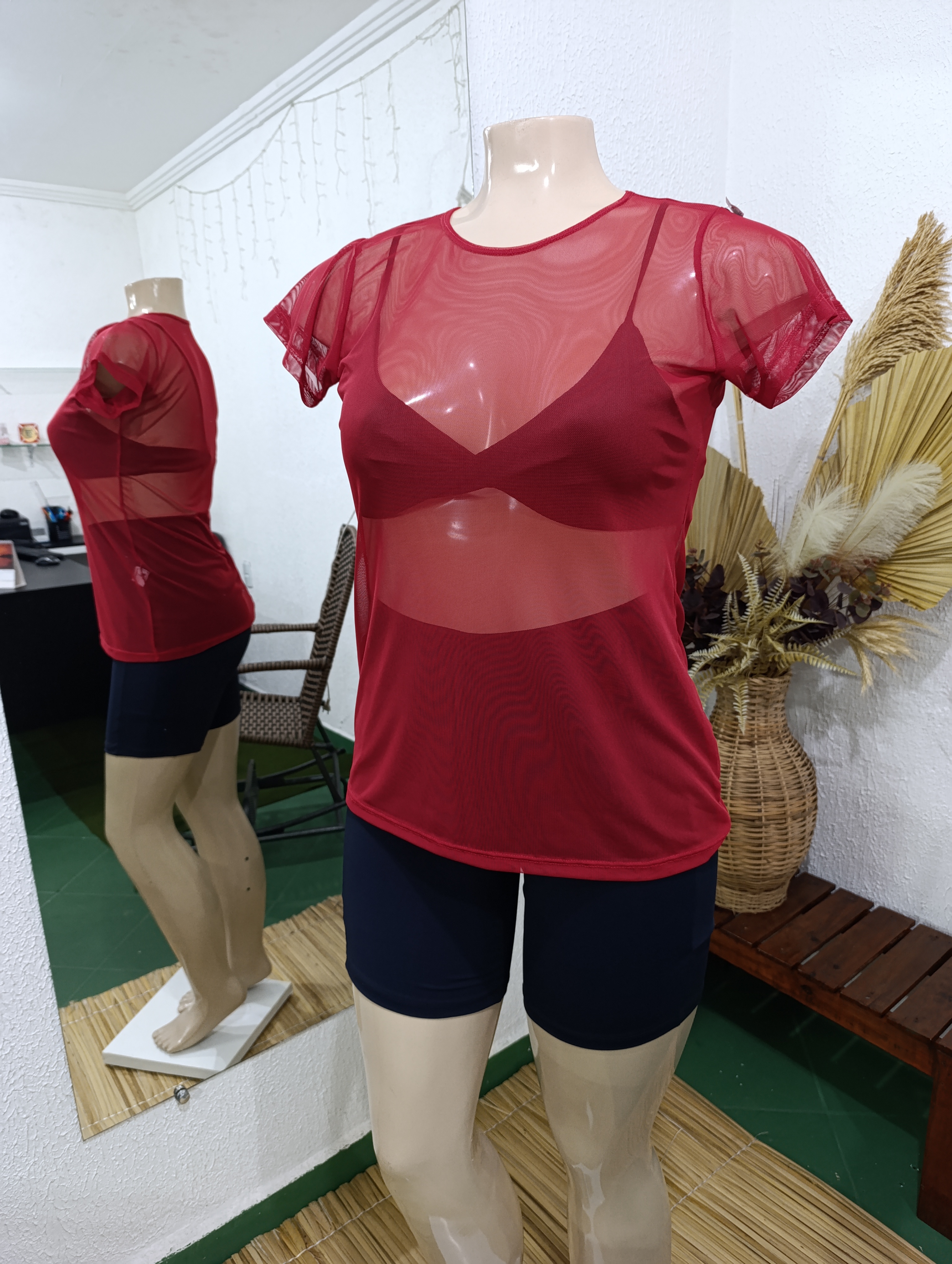 Blusa G tule VERMELHA