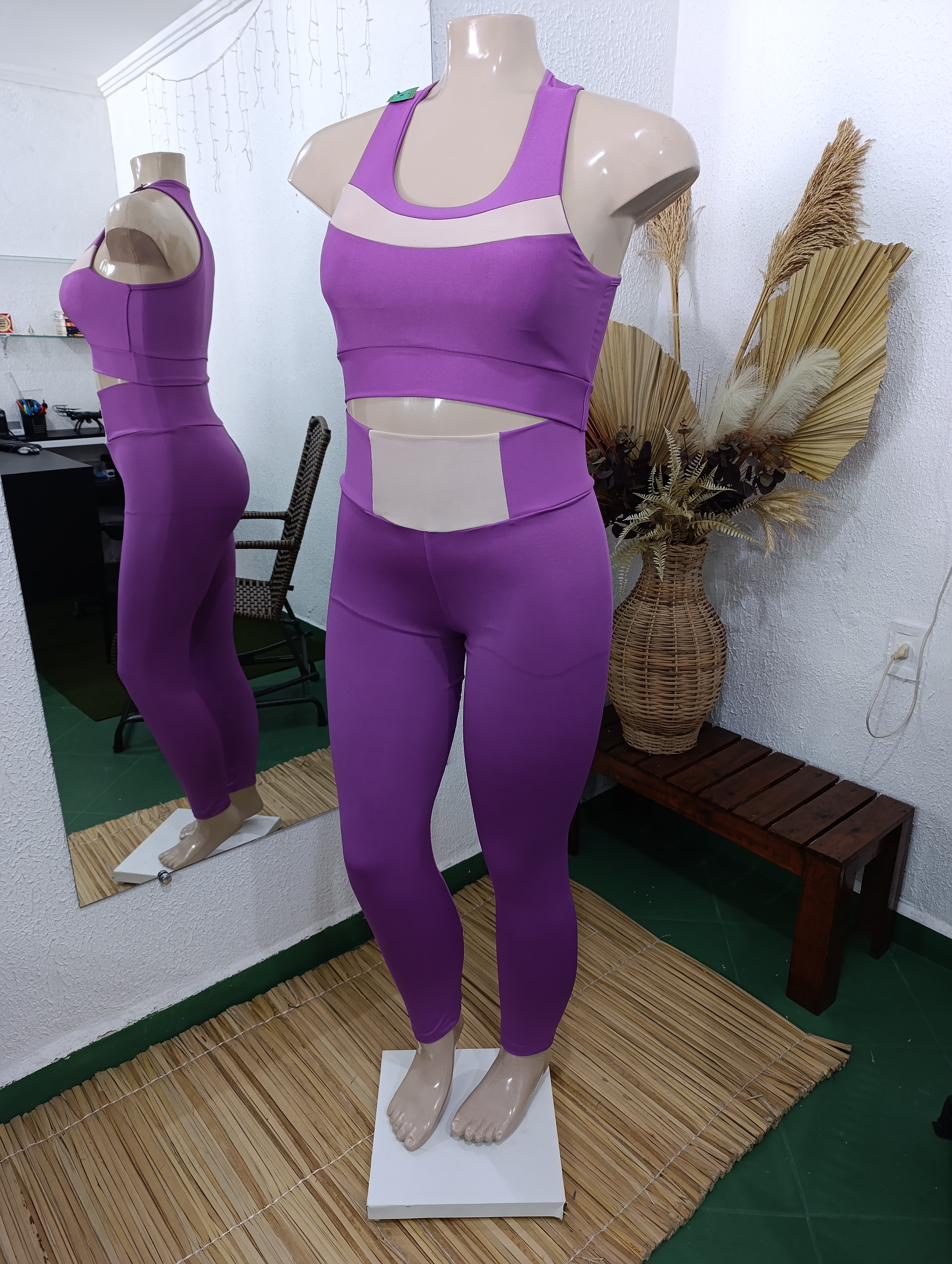 Conjunto de Calça GG G2 forrado lilás com bege