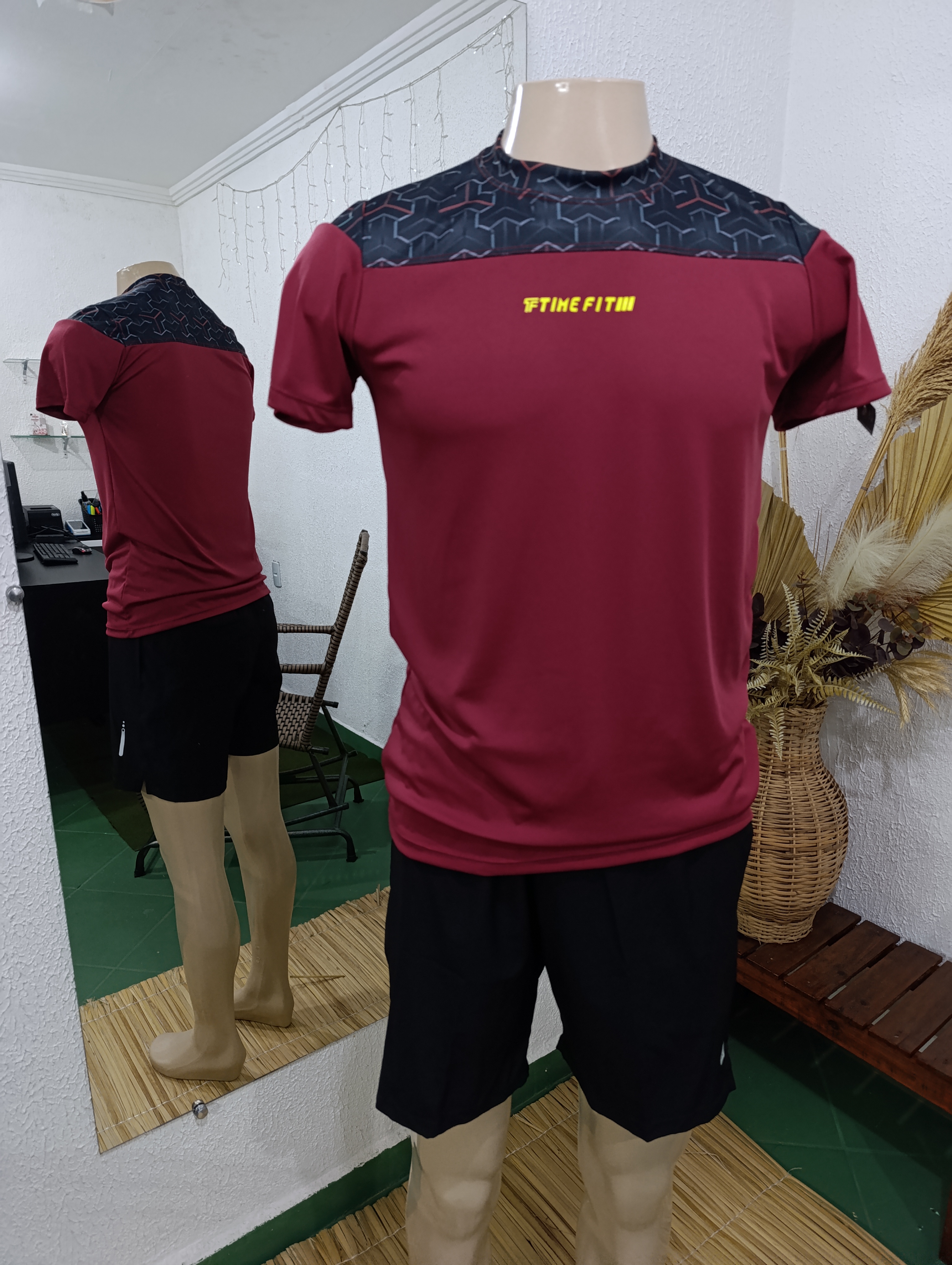 Camisa P Dryfit Comeia/Vinho