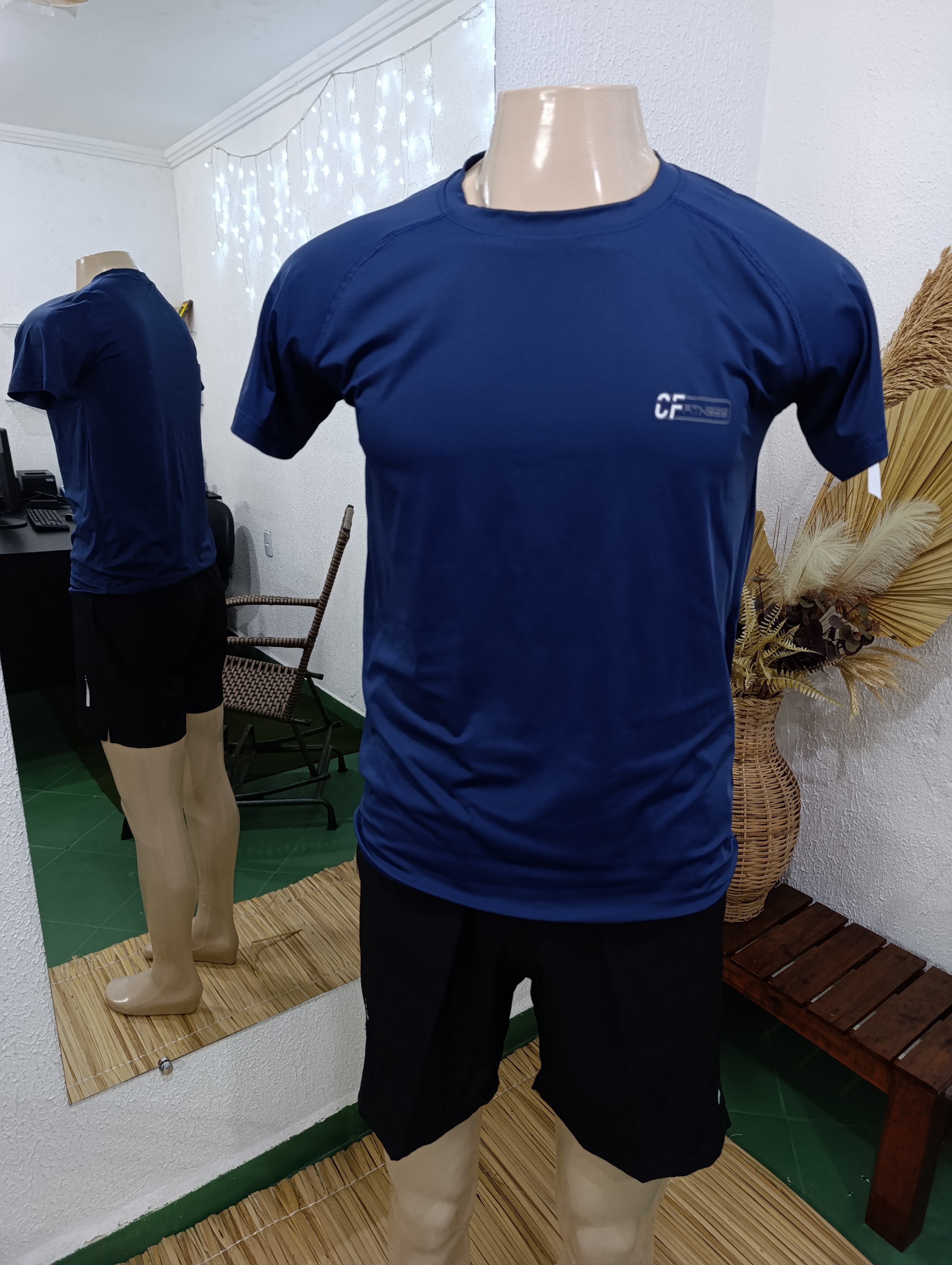 Camisa P Poliamida UV LISA na cor MARINHO