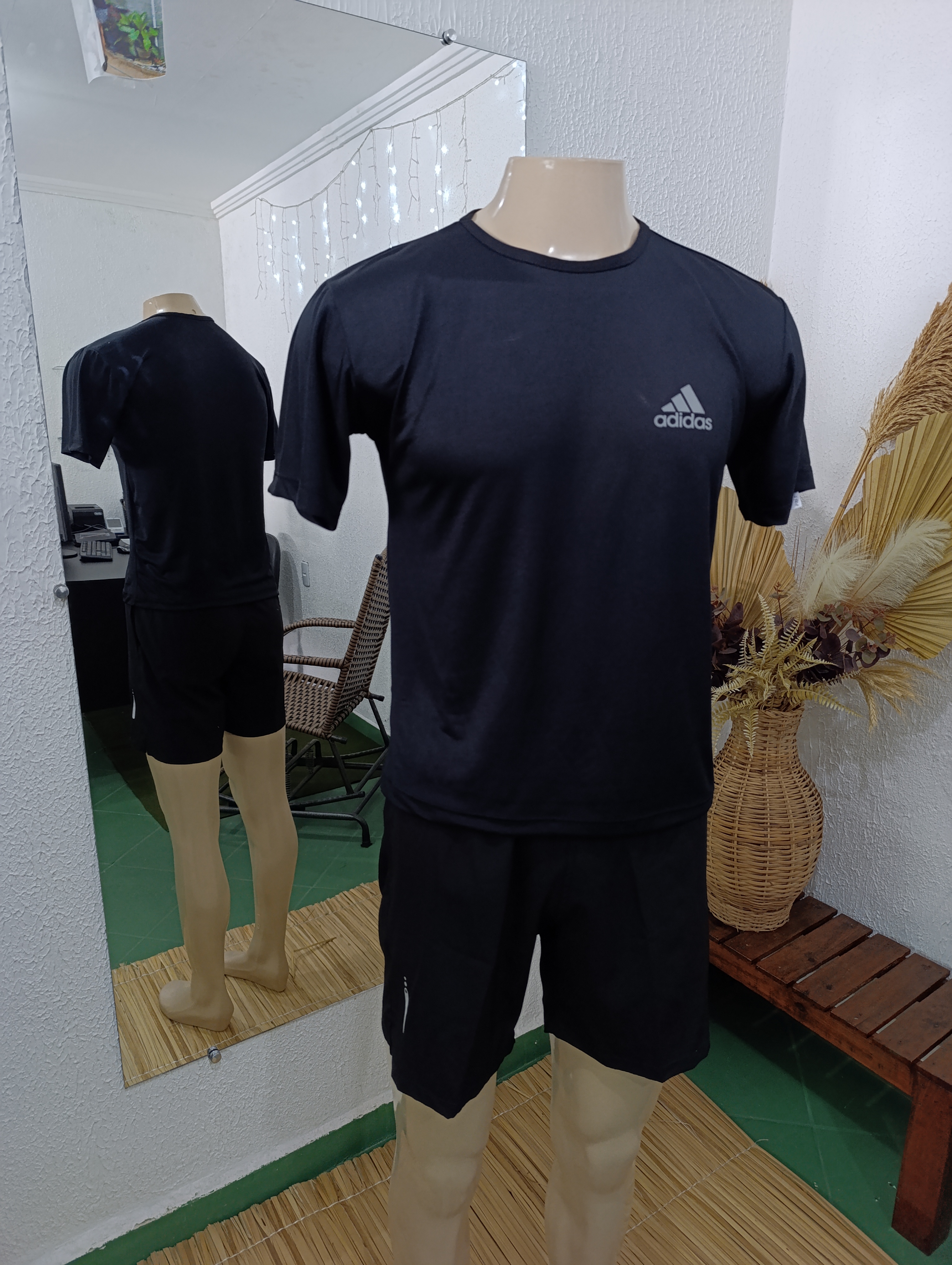 Camisa M Dryfit toda PRETA ADIDAS