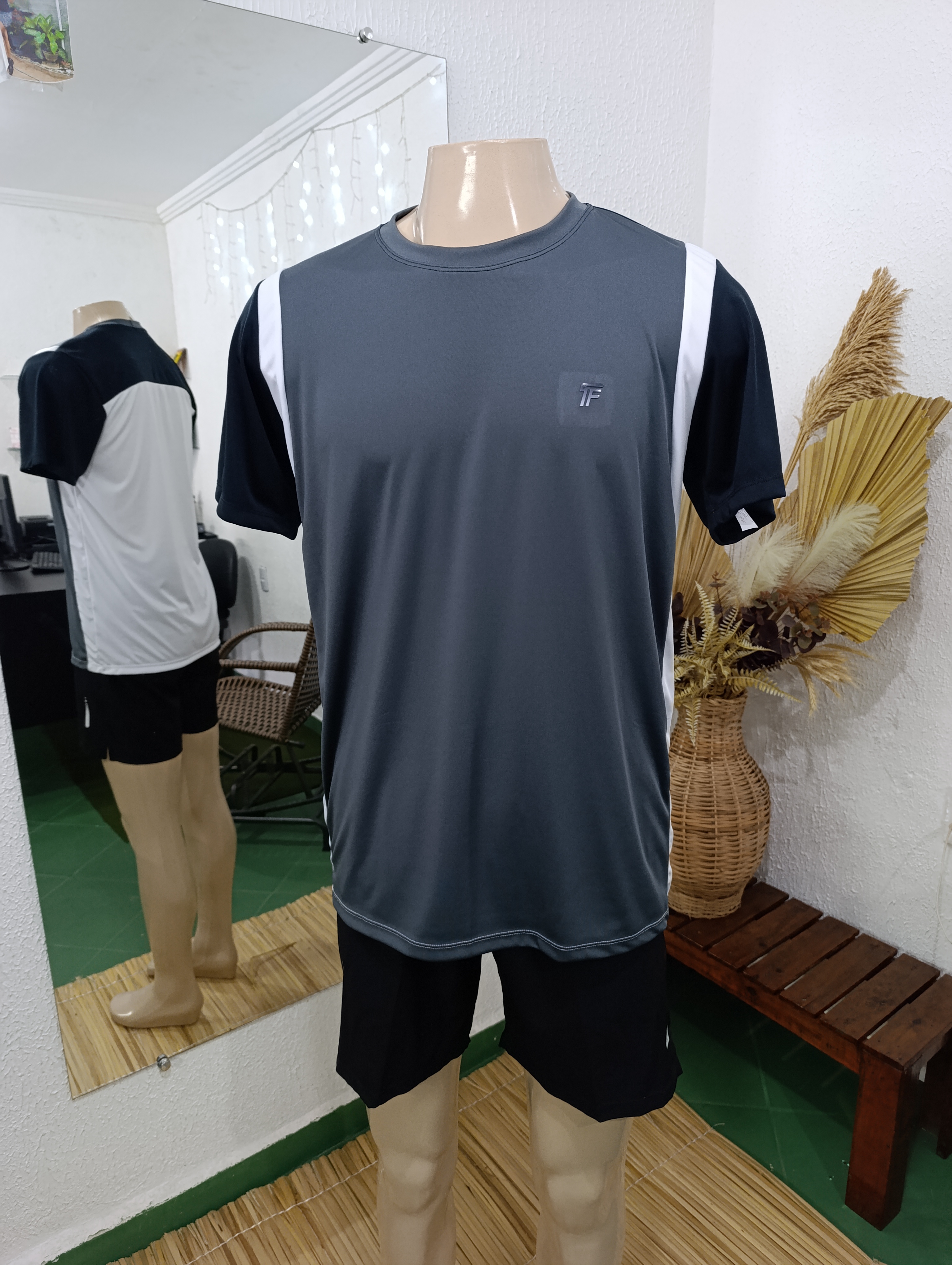 Camisa M SPORT Y CINZA na frente e costas BRANCA