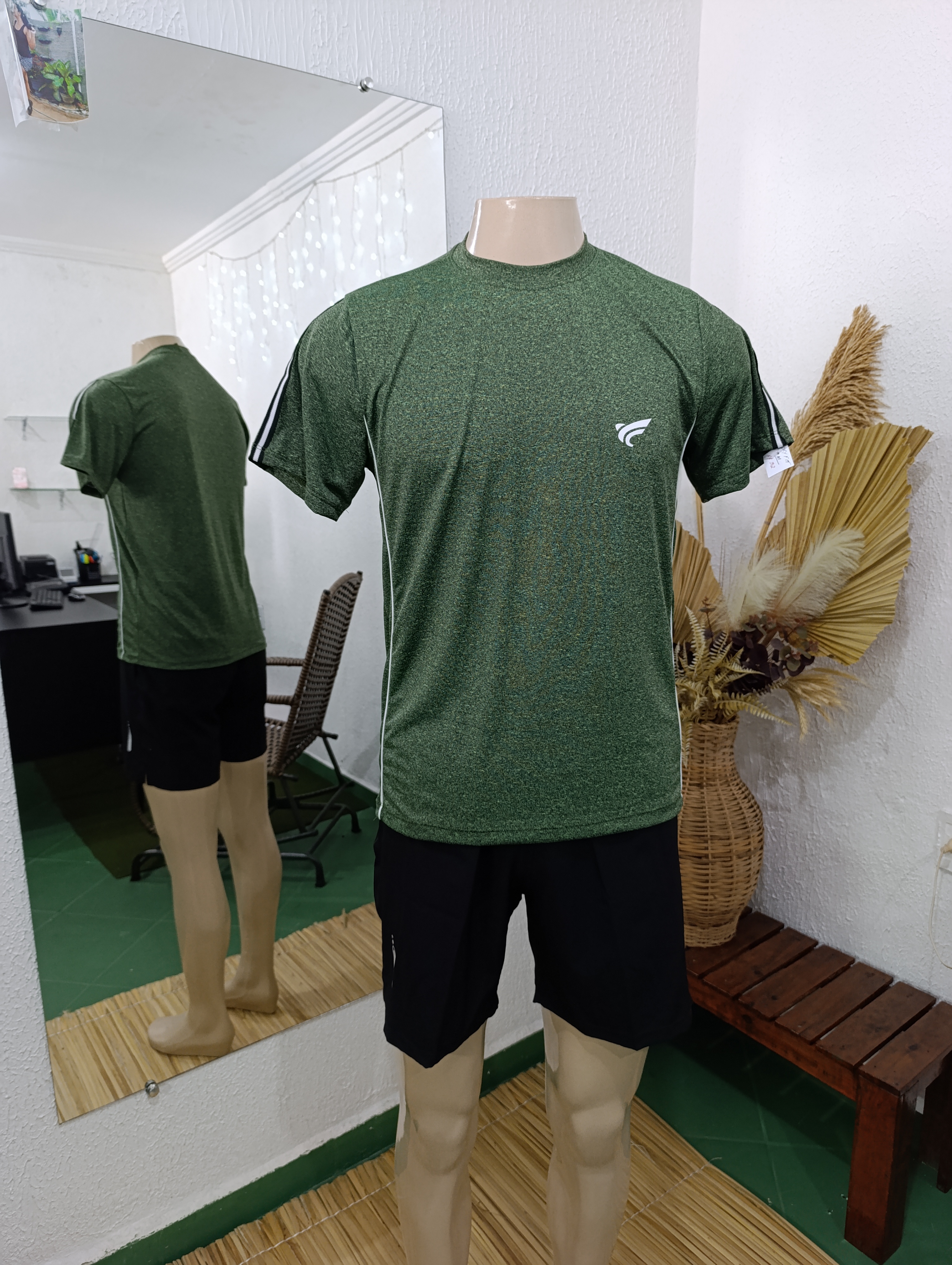 Camisa M Dryfit verde mescla com viés BRANCO