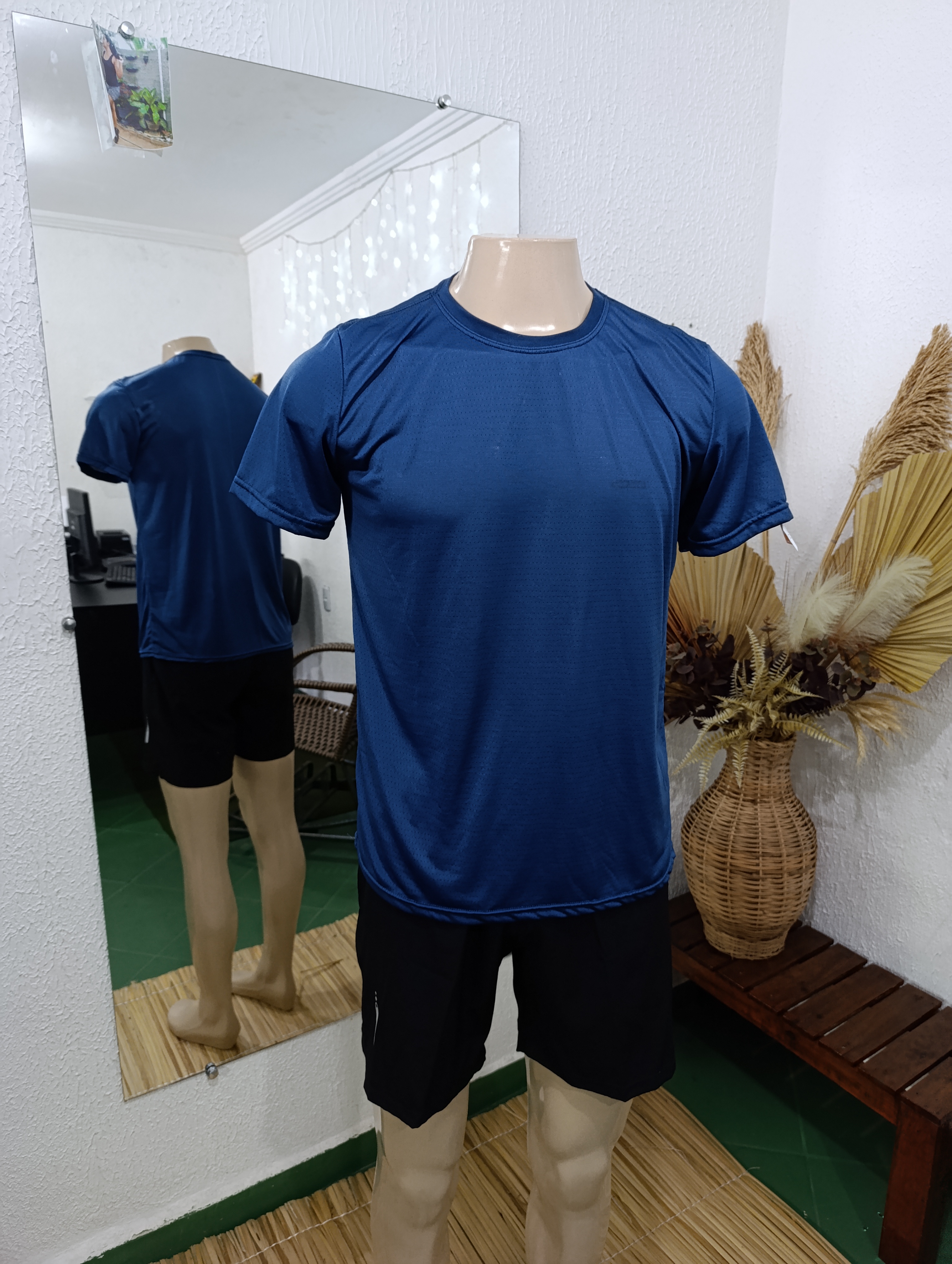 Camisa M Dryfit Furadinho marinho PROMOÇÃO