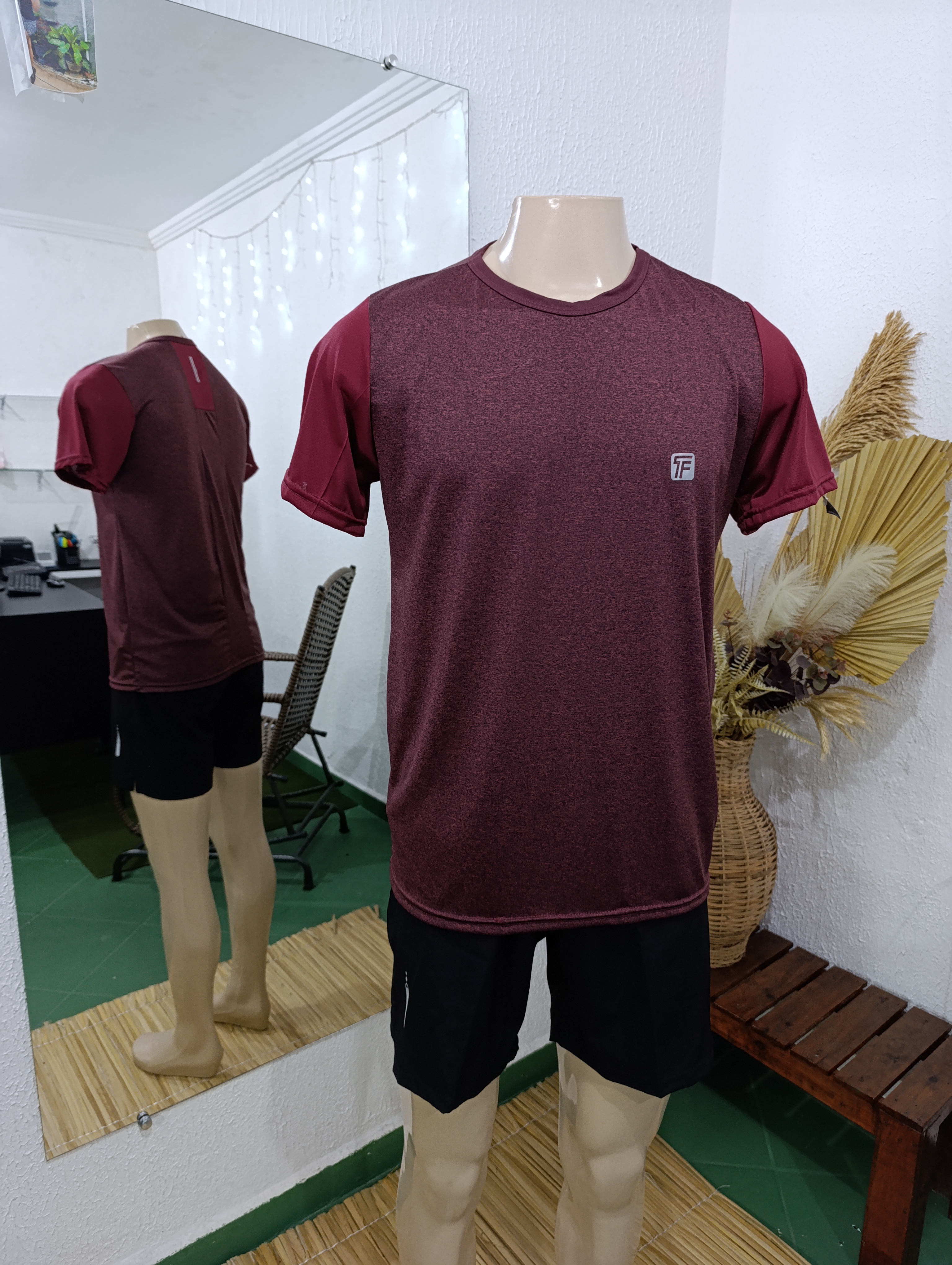 Camisa M Dryfit VINHO com manga furadinho