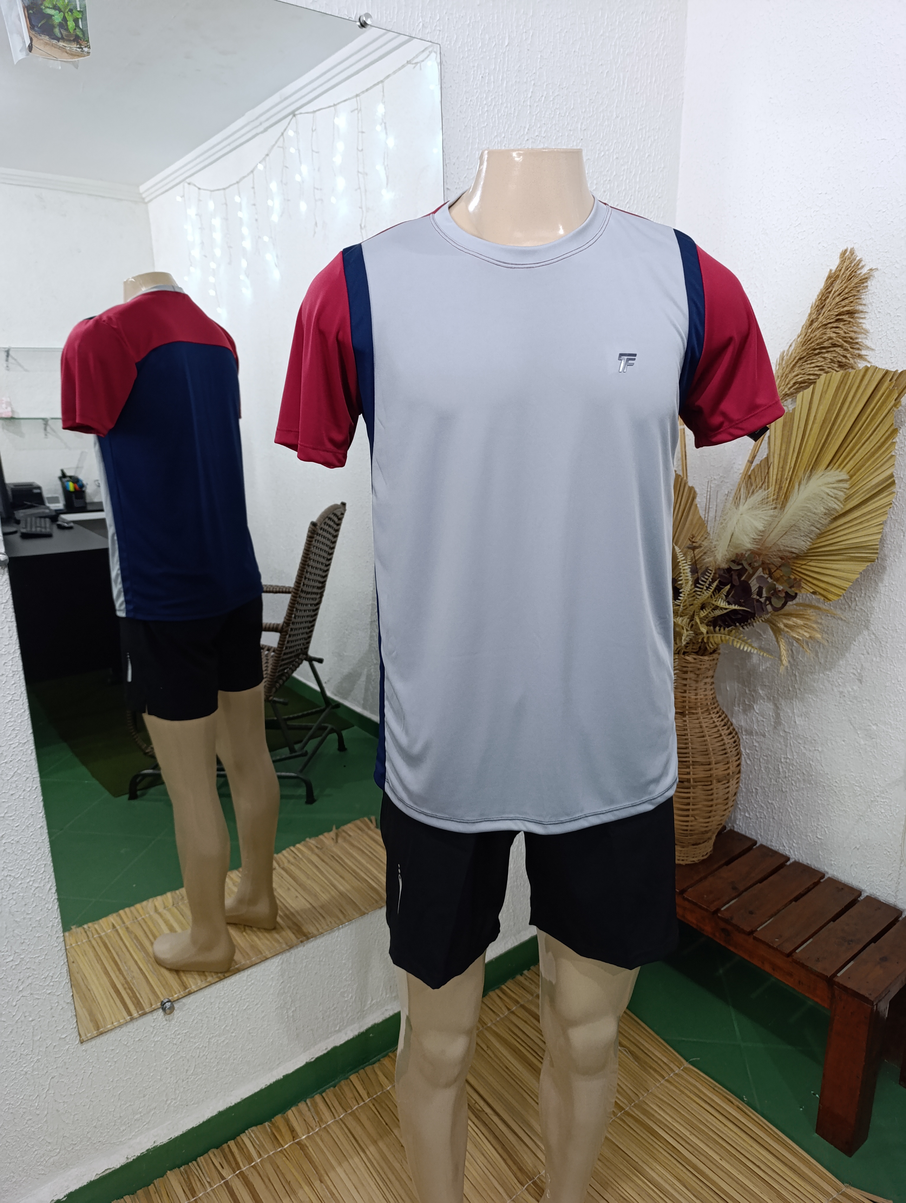 Camisa M SPORT Y CINZA com as costas Marinho