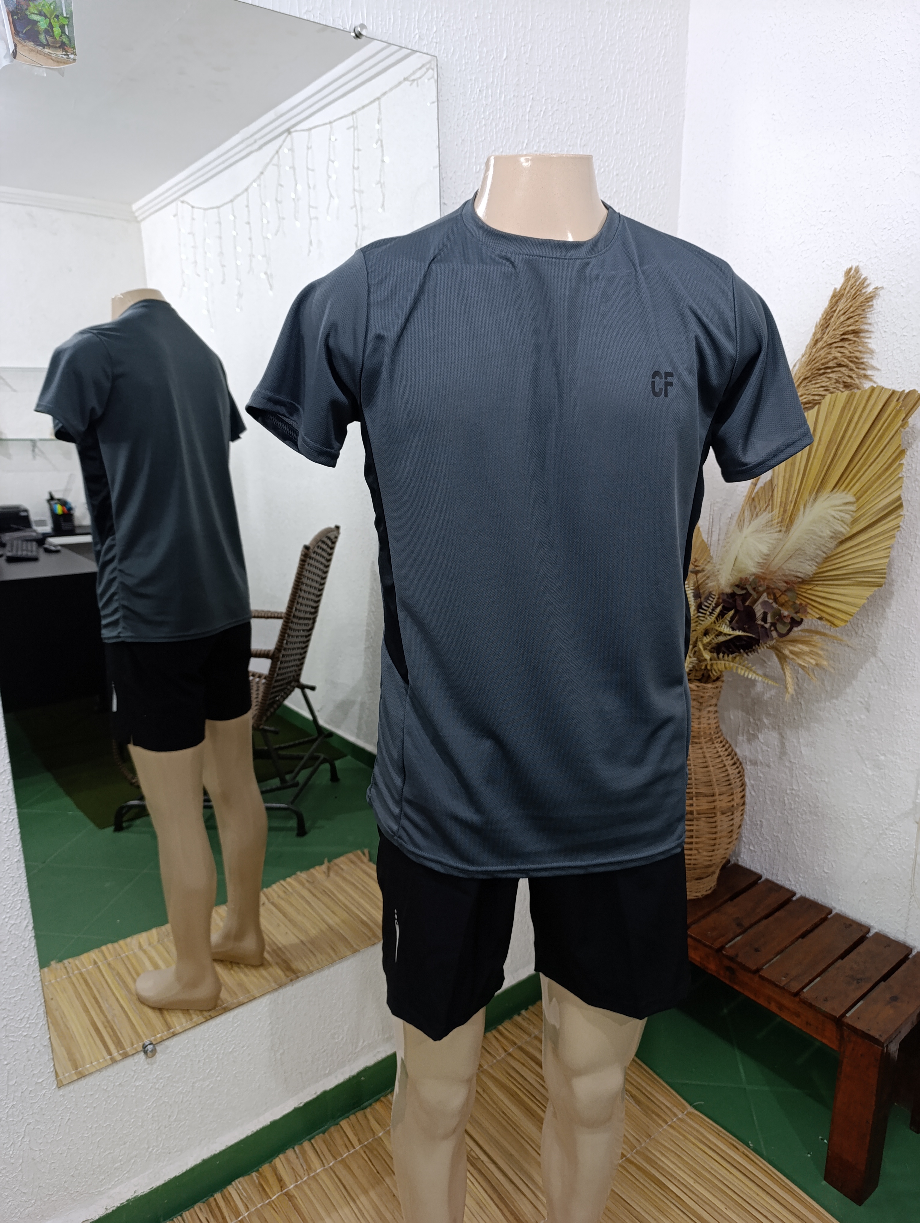 Camisa M Dryfit cor GRAFITE com detalhes preto na lateral