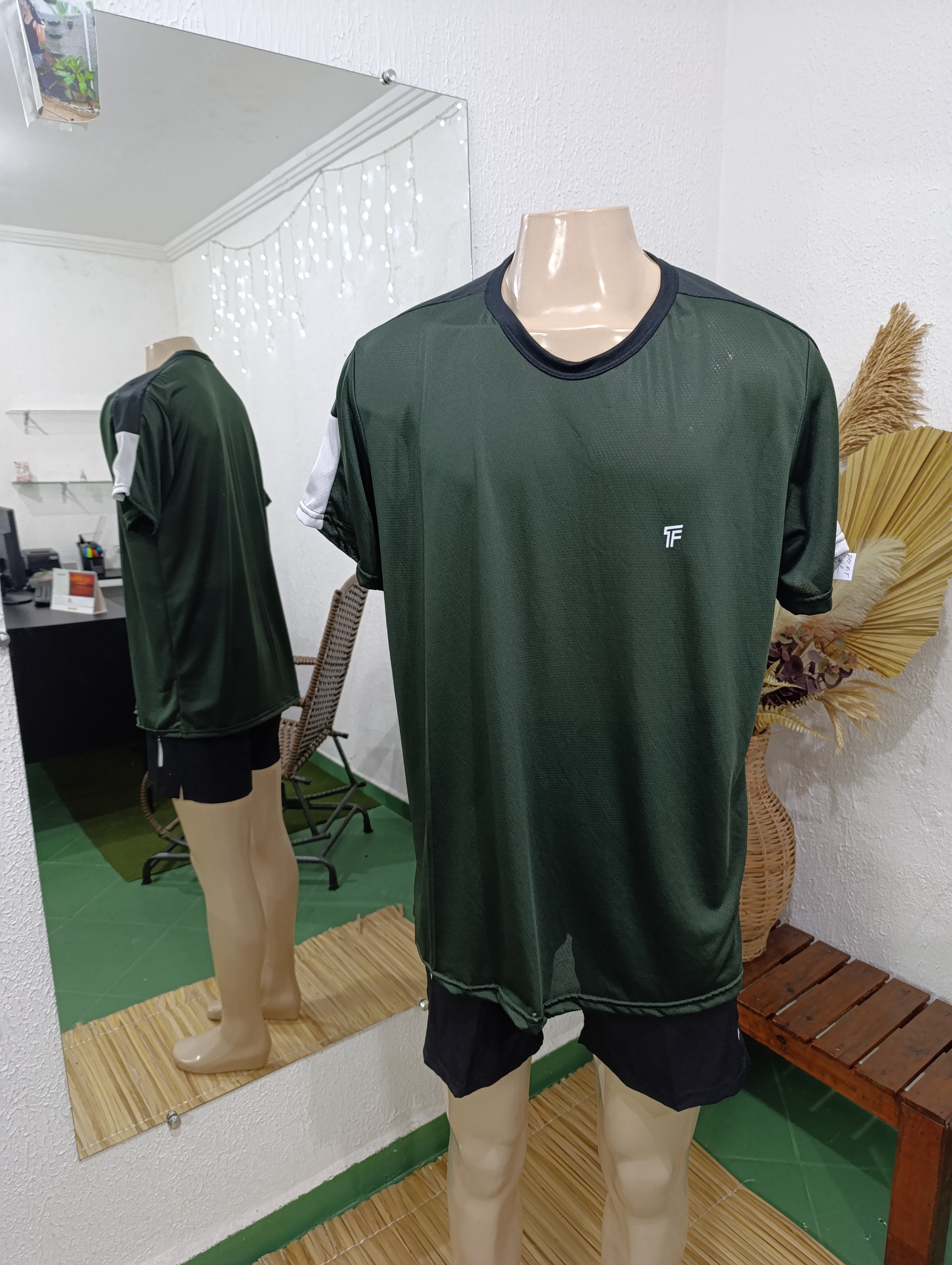 Camisa G Dryfit furadinho Preta com VERDE MILITAR