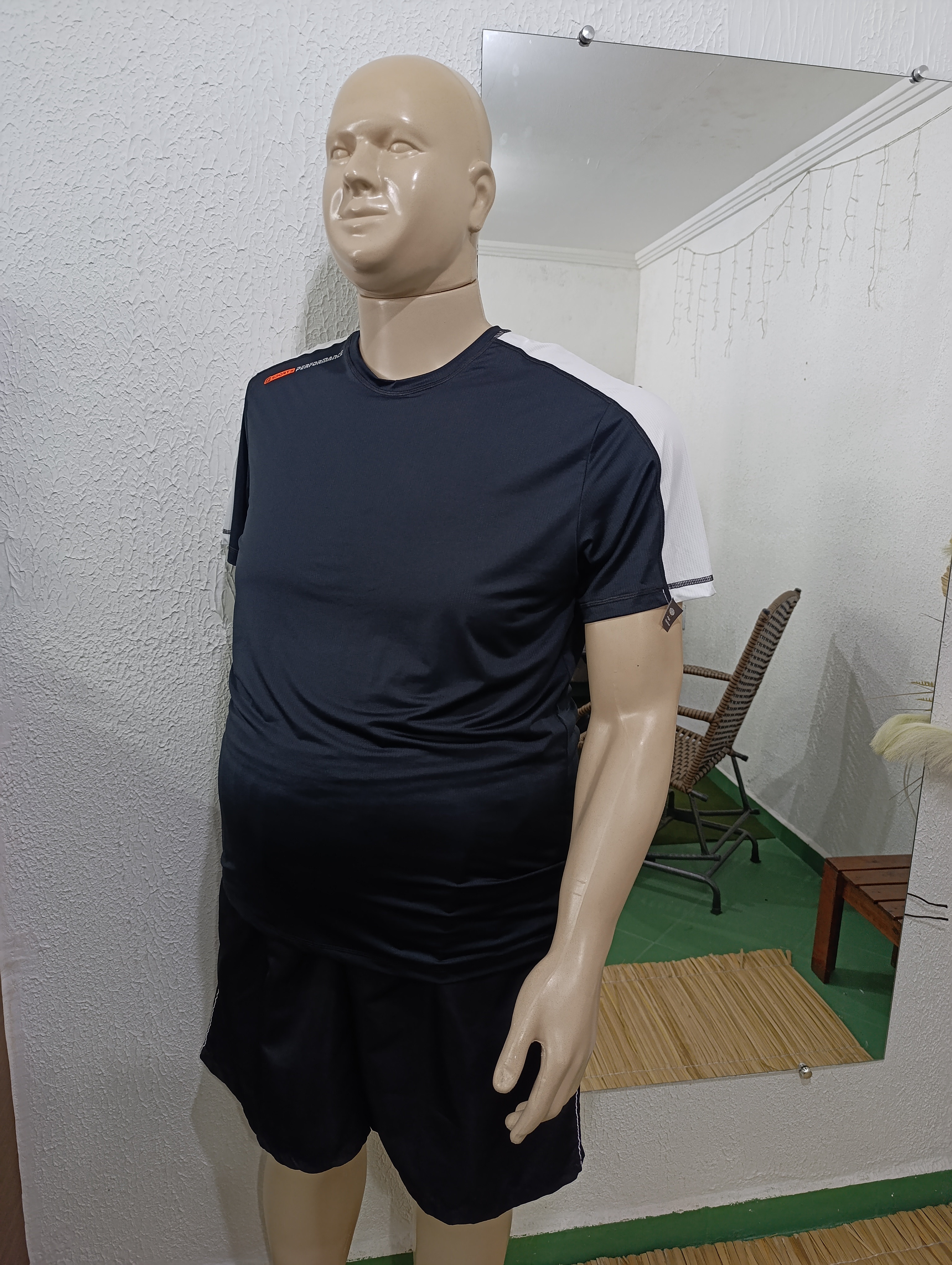 Camisa G2 POLIAMIDA PRETA com ombros BRANCO