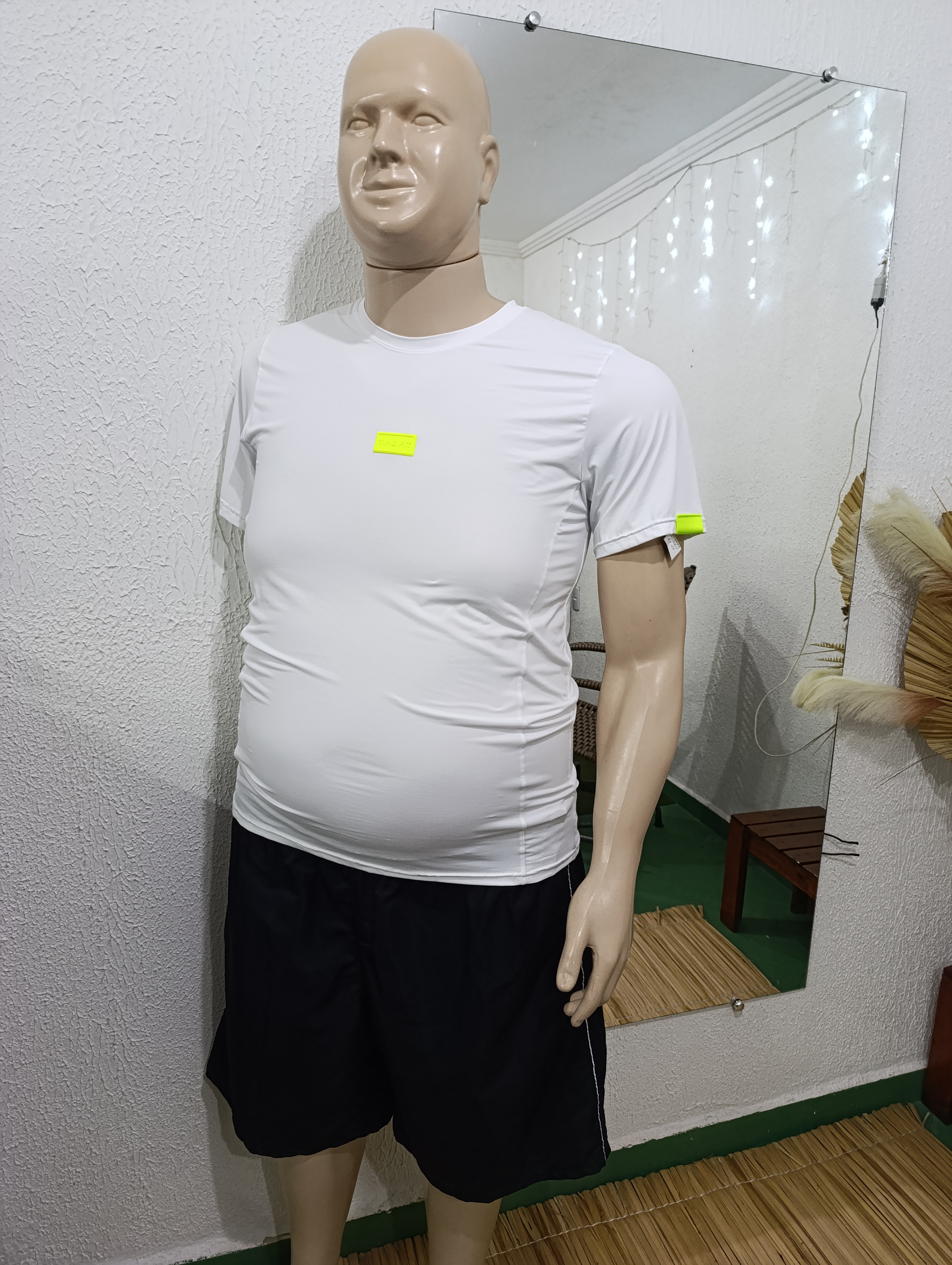 Camisa G1 Poliamida Branco com relaxe amarelo neon