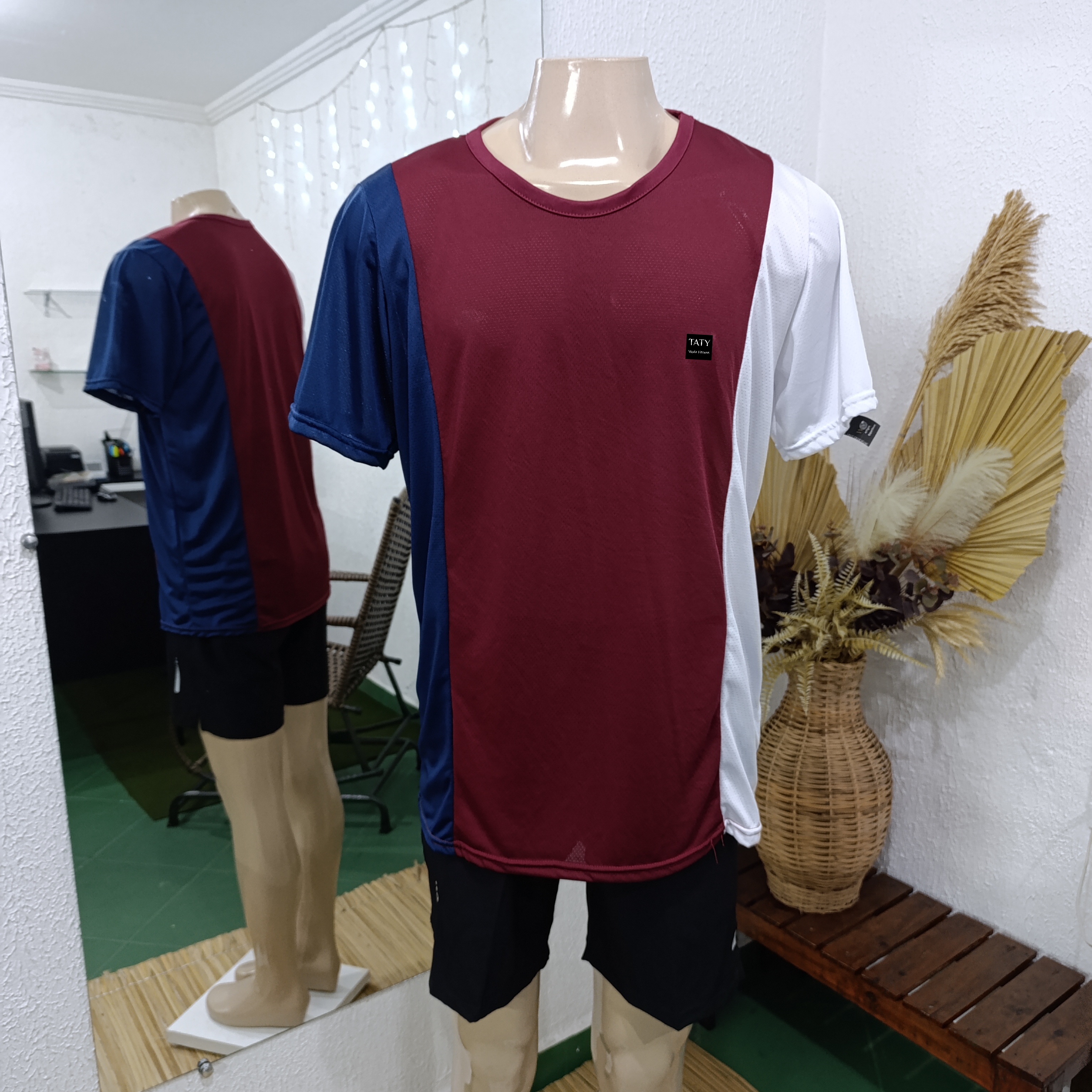 Camisa GG Dryfit Furadinho Vinho com Marinho/Branco