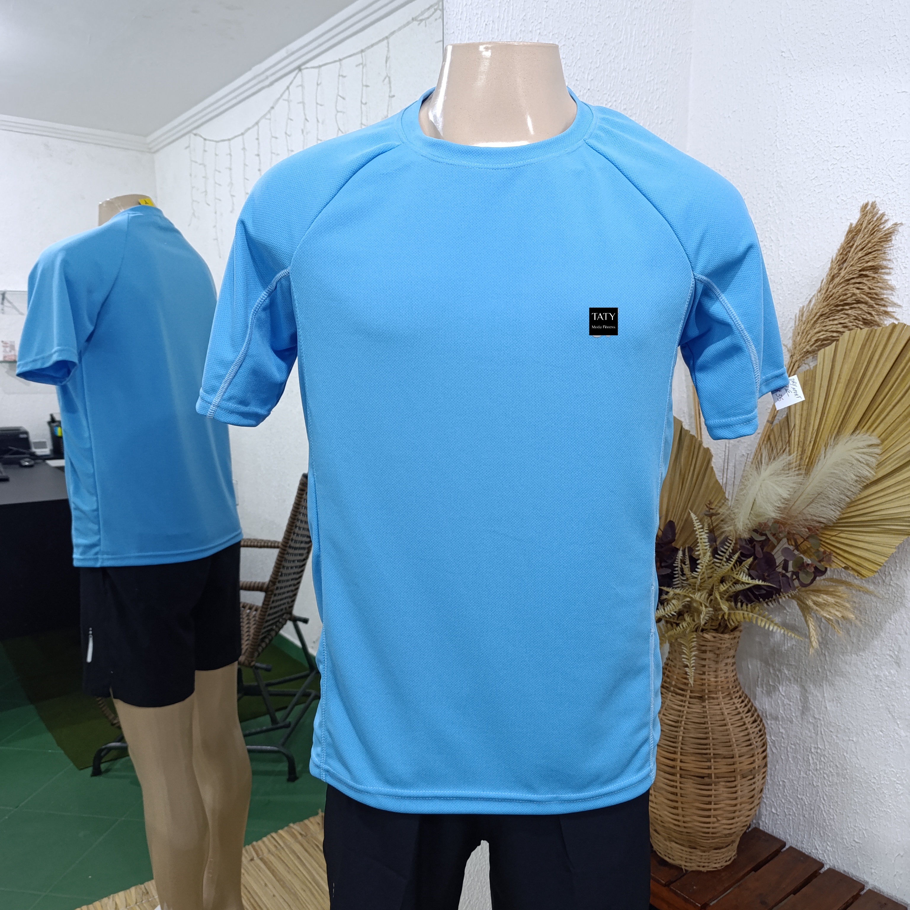 Camisa G Dryfit lisa azul claro