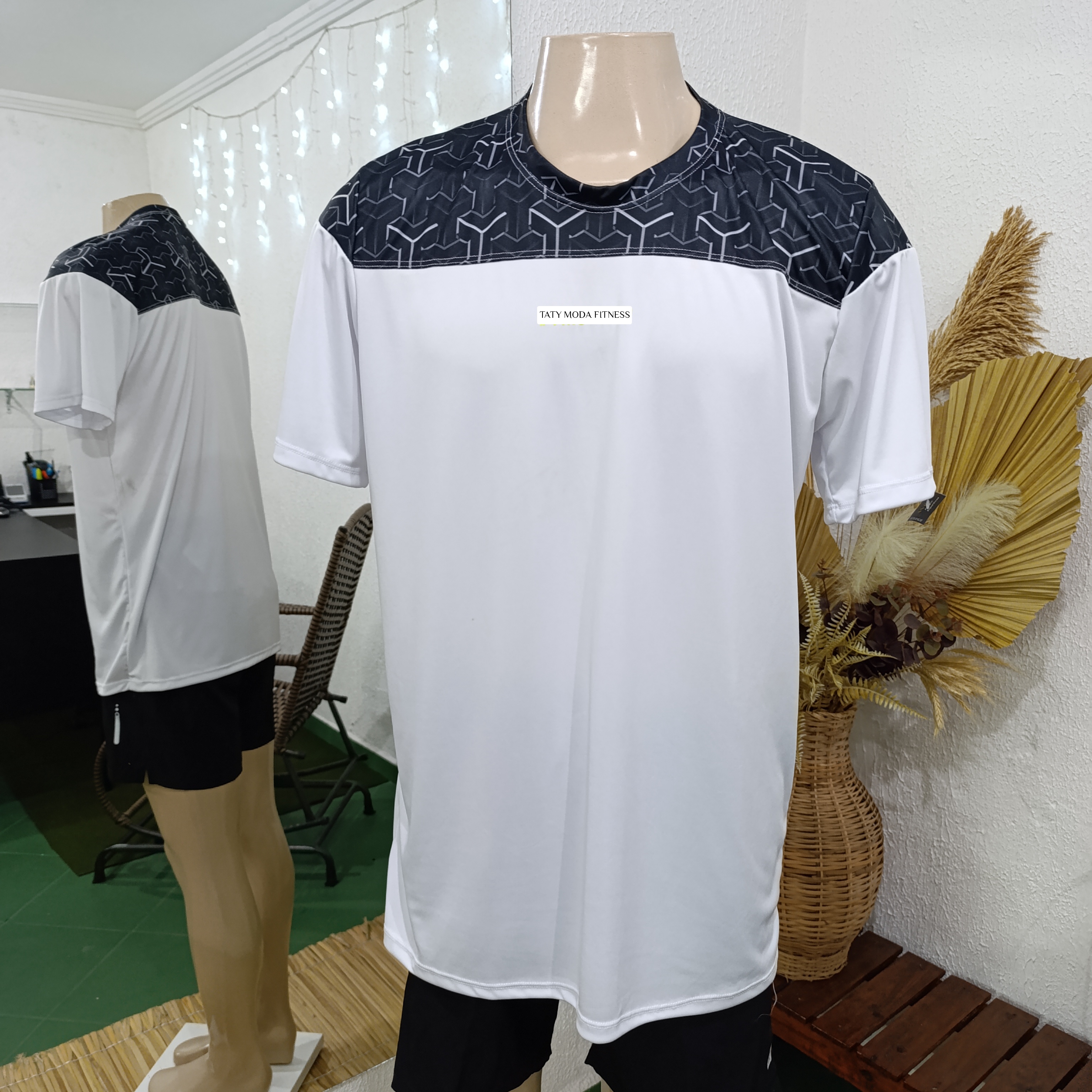 Camisa GG detalhes COLMEIA BRANCA com cinza