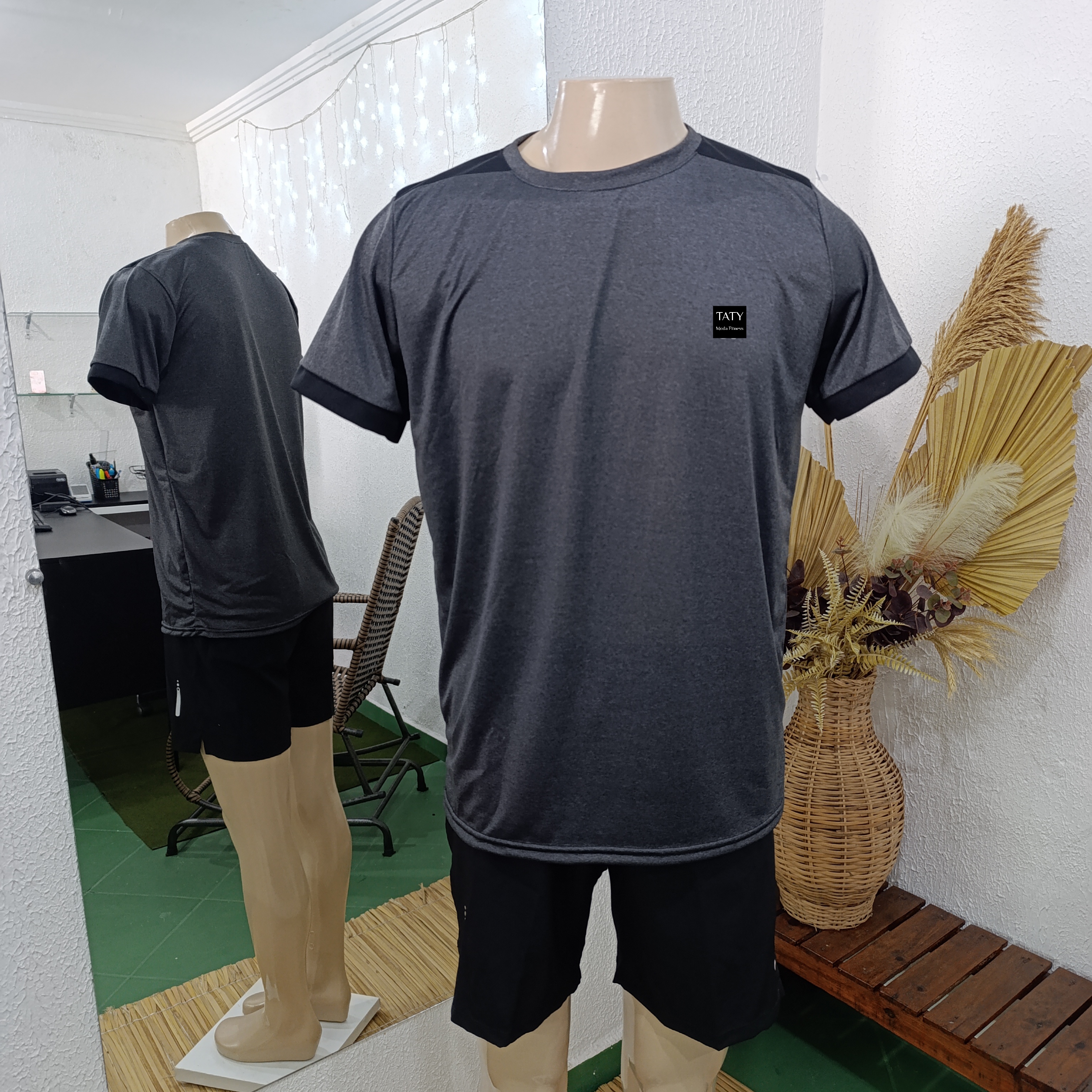 Camisa GG Dryfit GRAFITE com detalhes preto nos ombros e barra da manga