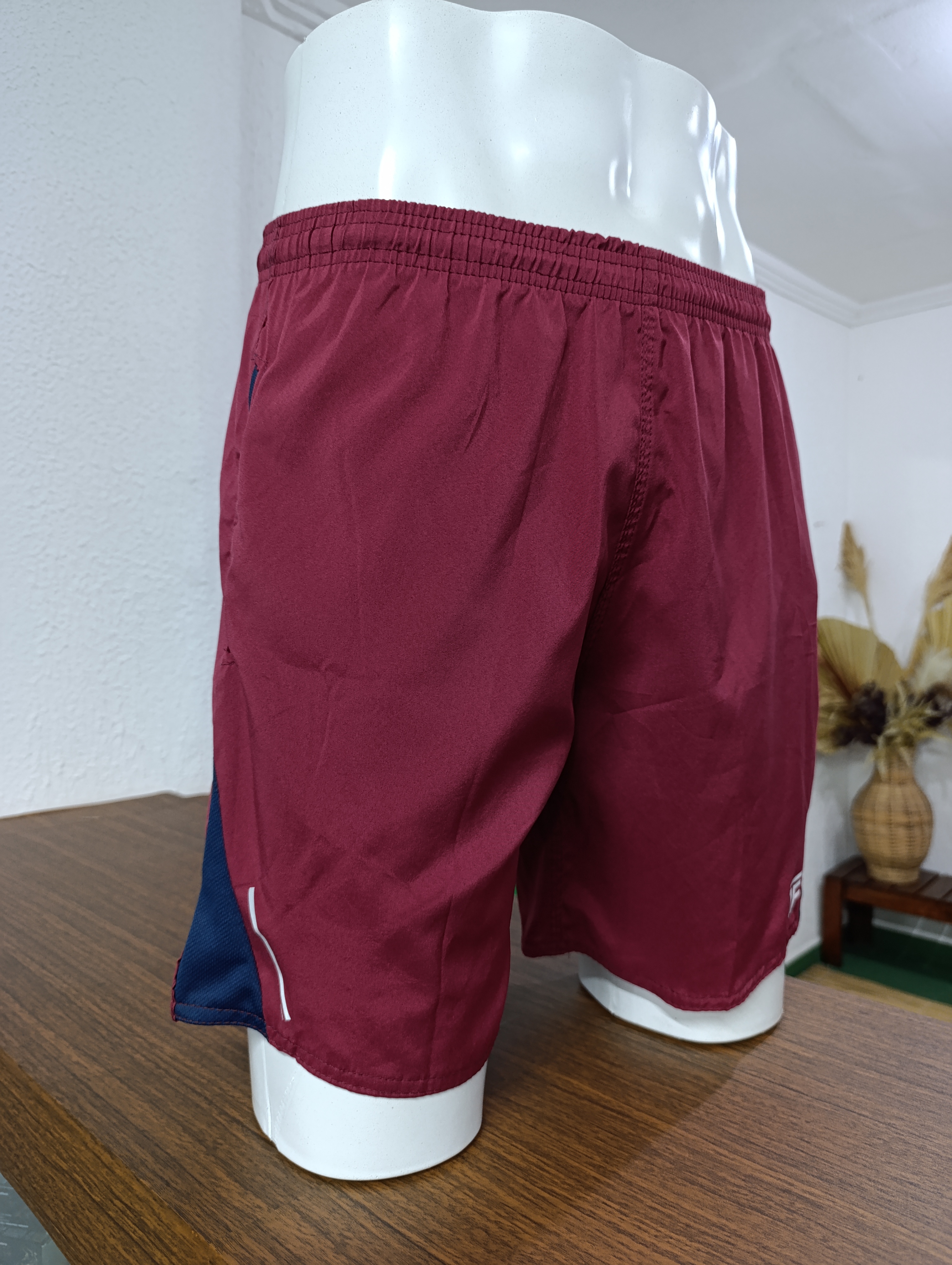 Short M TACTEL com elastano VINHO