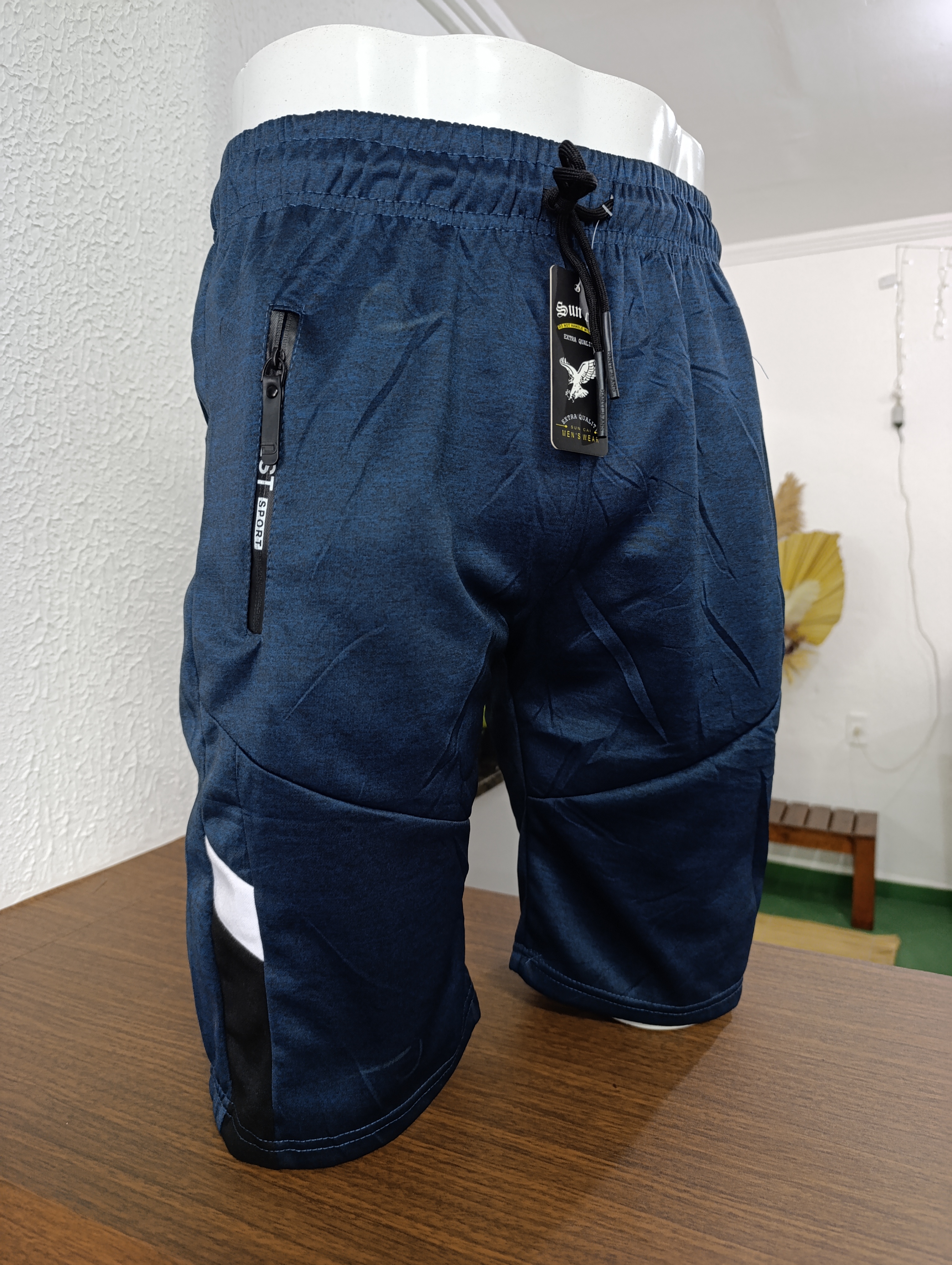 Short Masculino P MARINHO com detalhes branco/preto na cocha