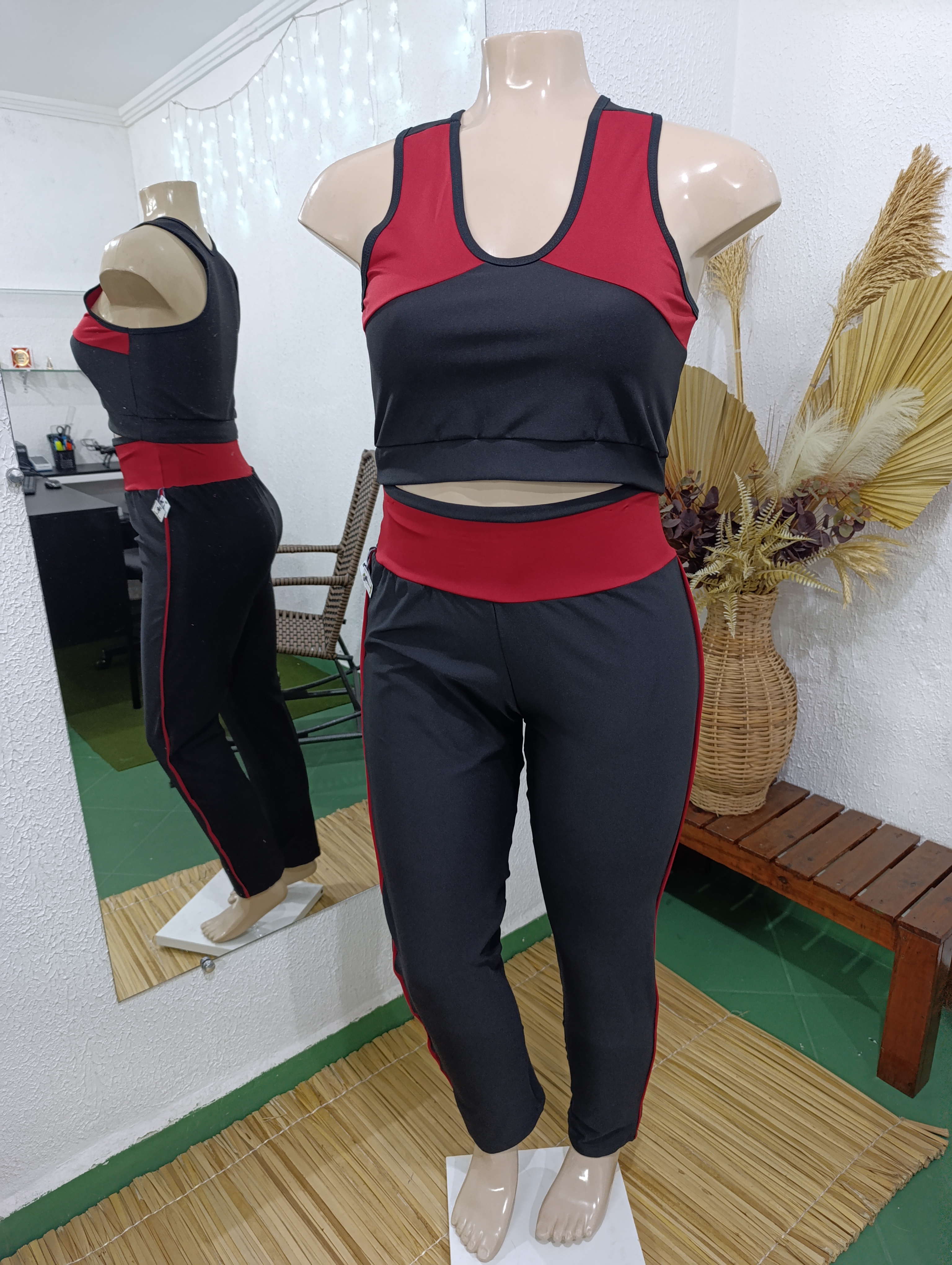 Conjunto de Calça G3 PRETO com cós e viés nas pernas na cor VERMELHA