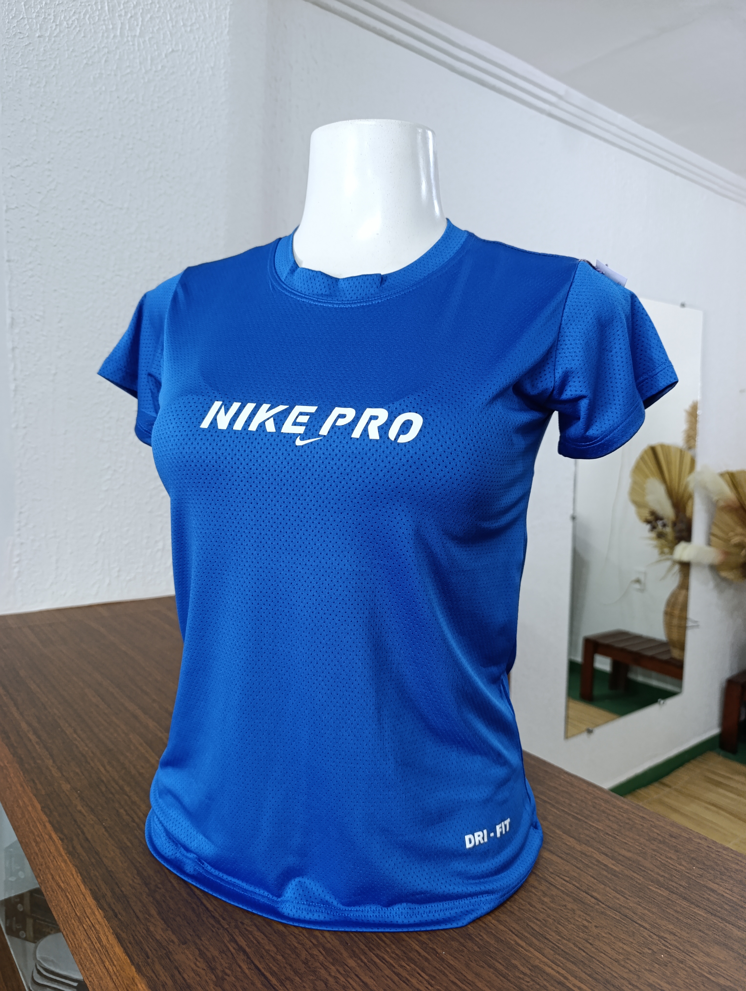 Blusa M Dryfit NIKE cor Azul Royal